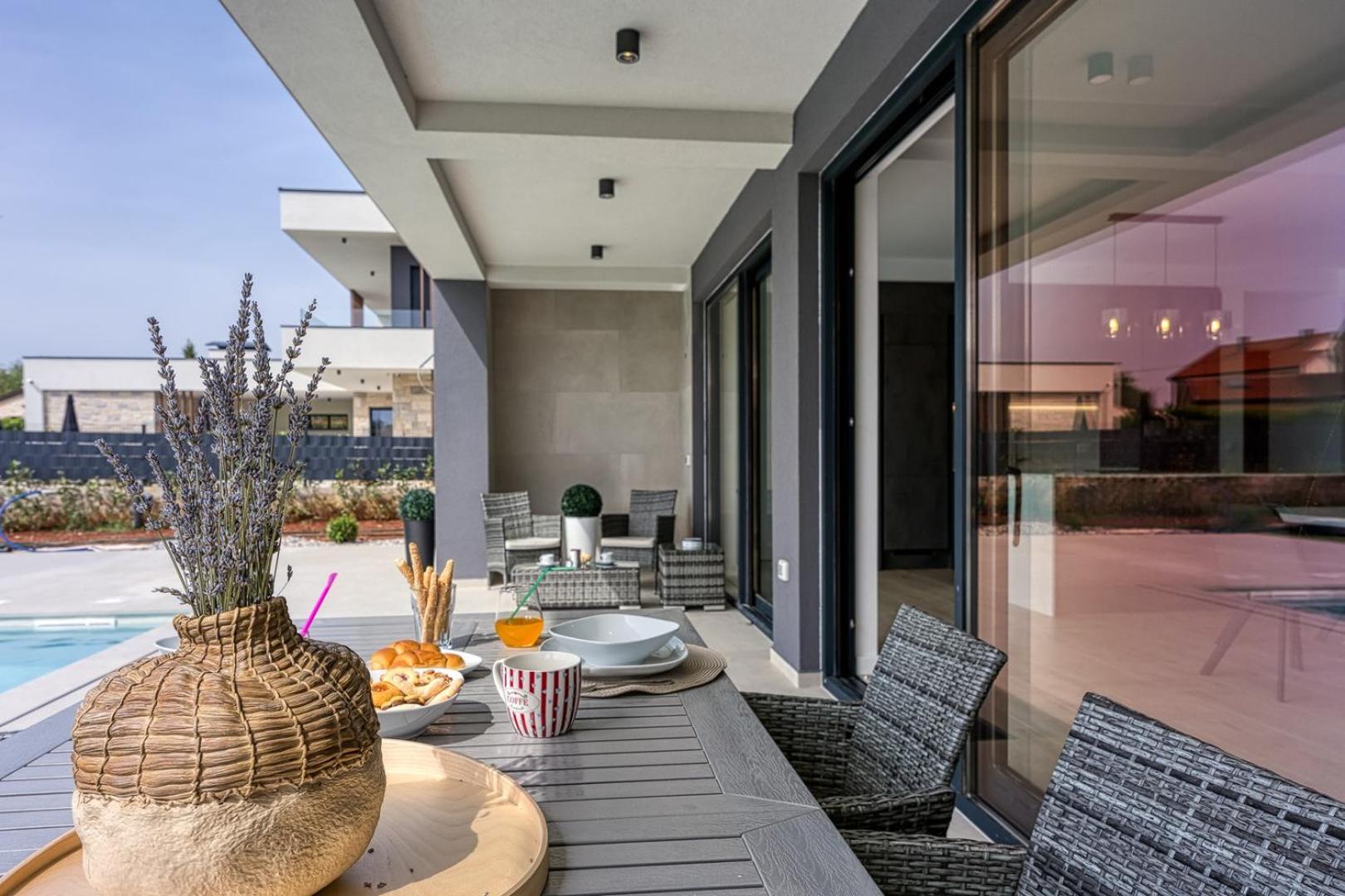 Villa IVY view 5