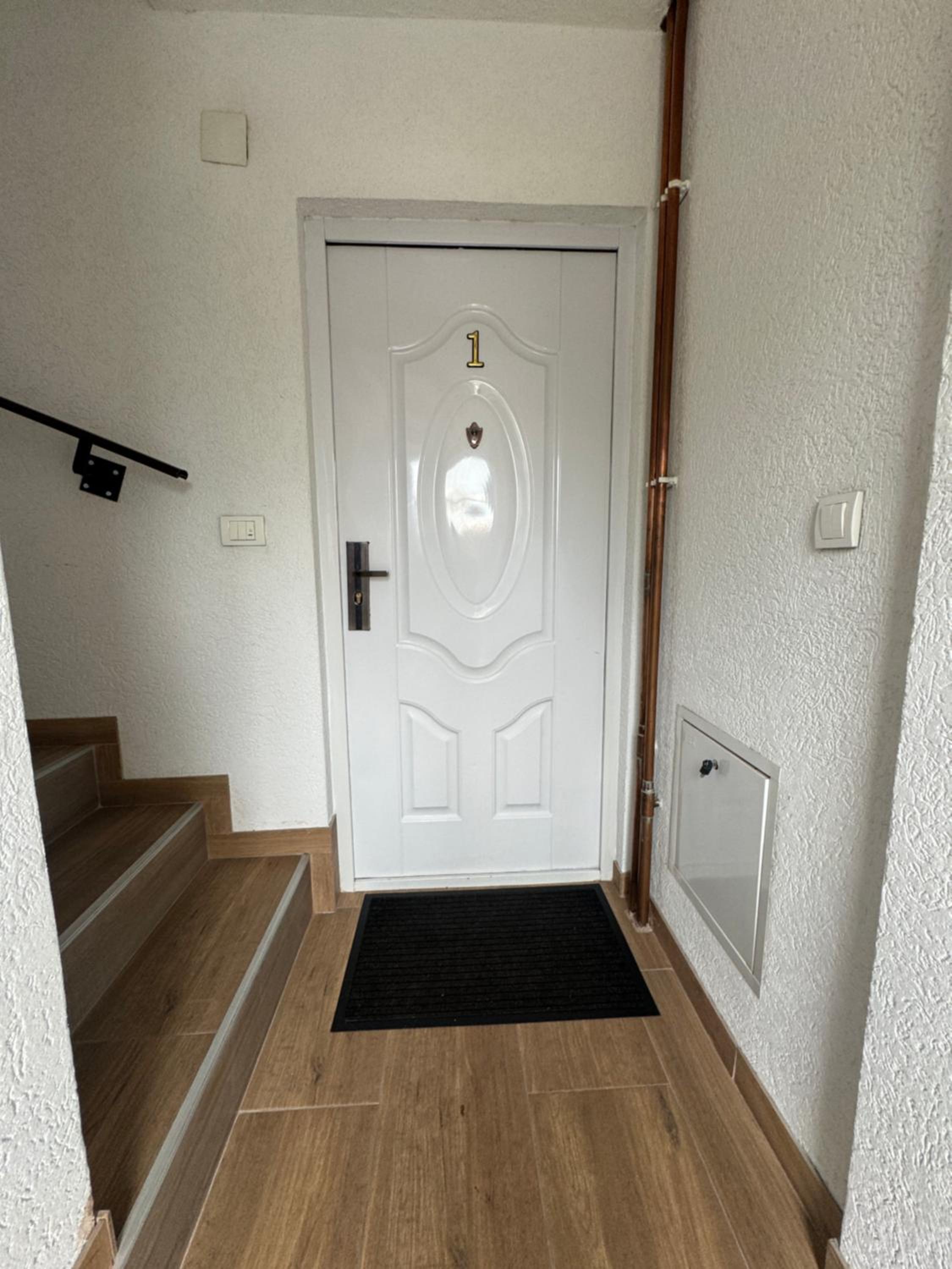 Apartmani 23 view 4