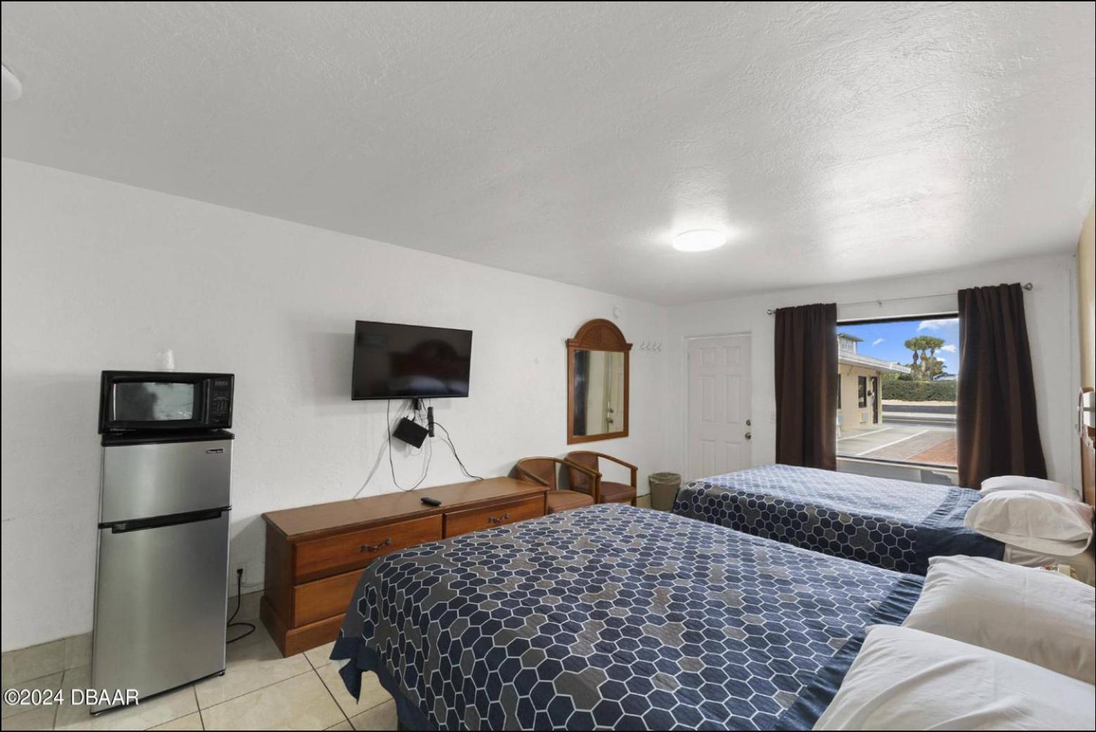 A1A Travel Inn view 5