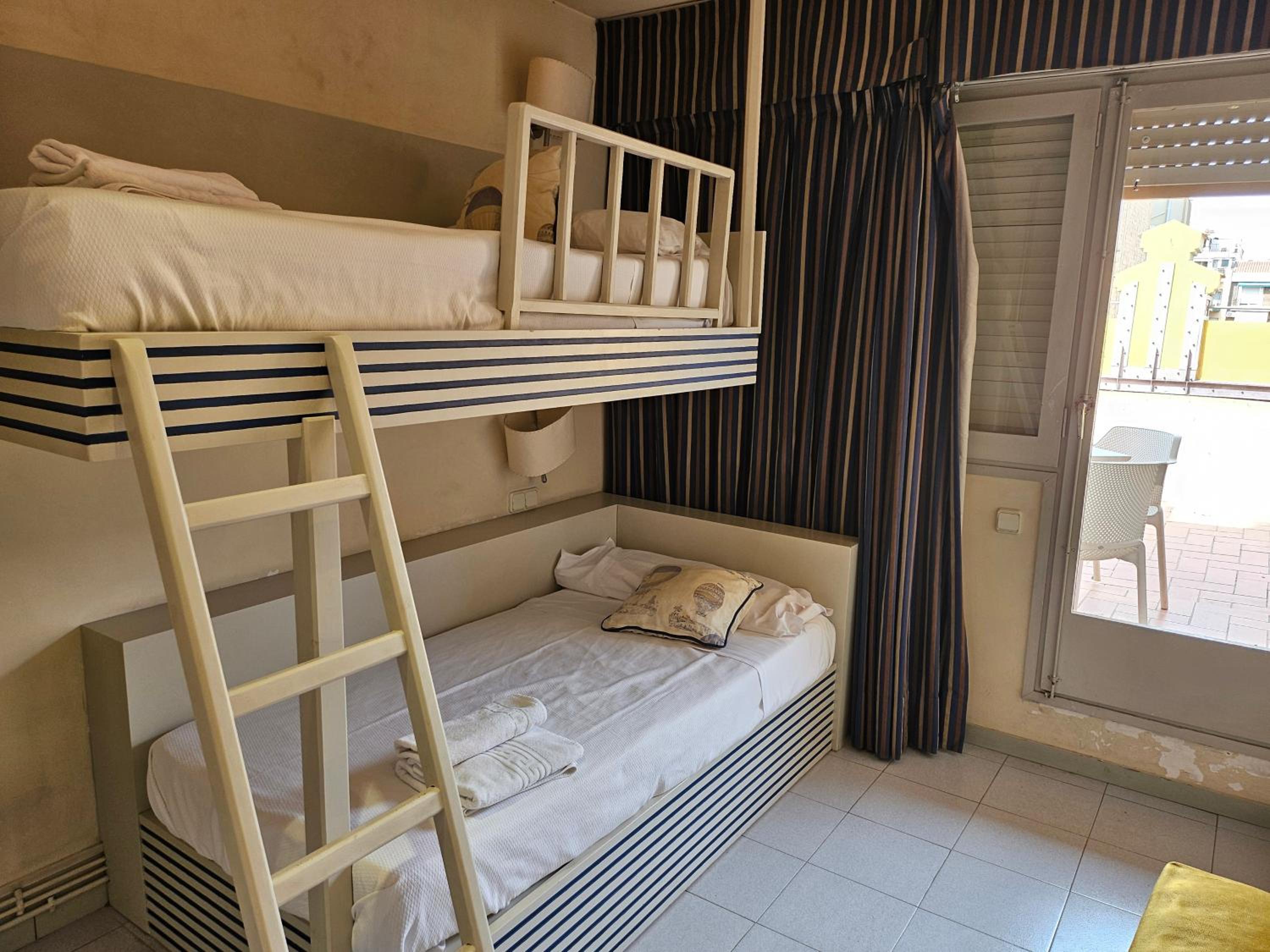 Apartaments Sant Jordi Girona 97