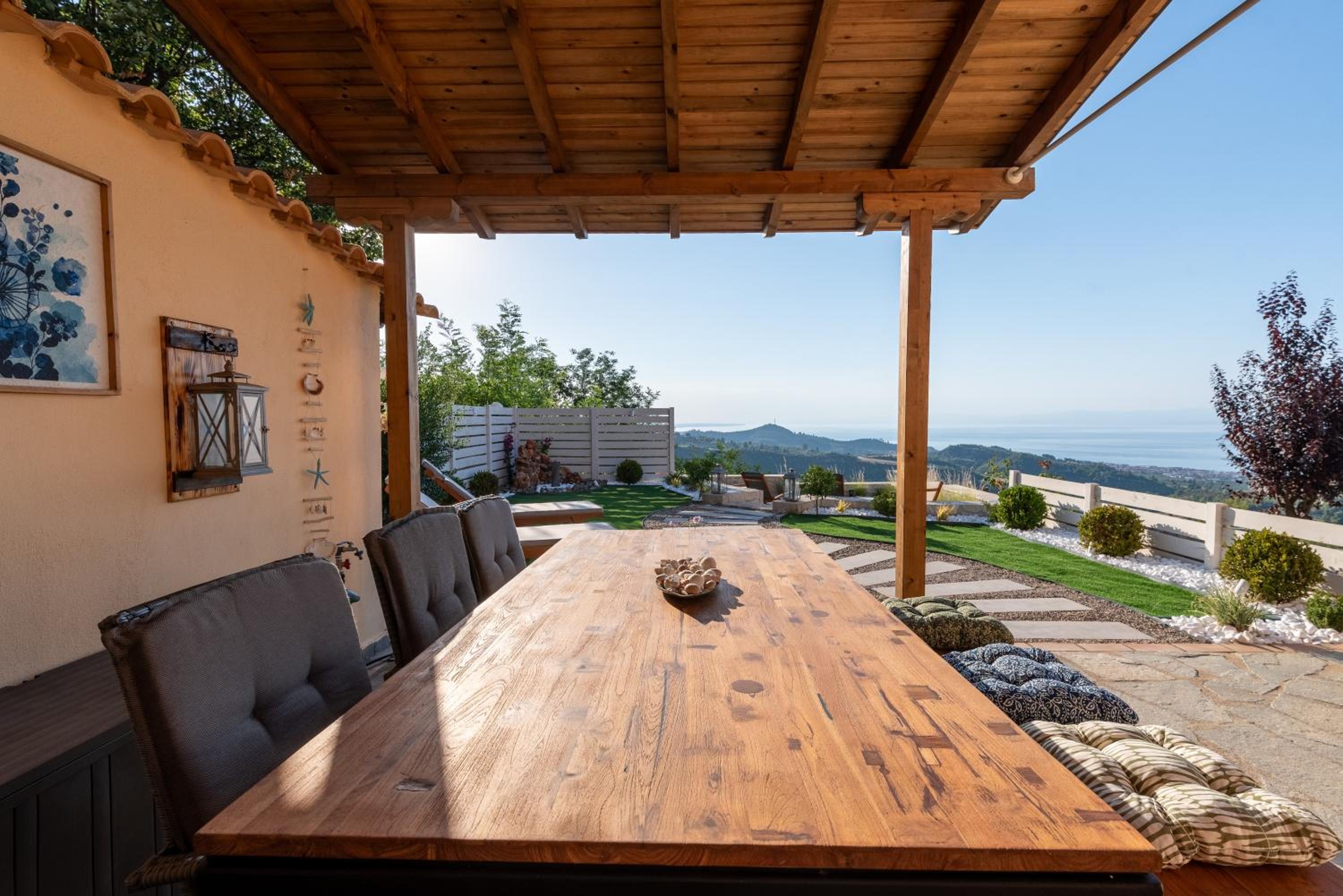 Lous House