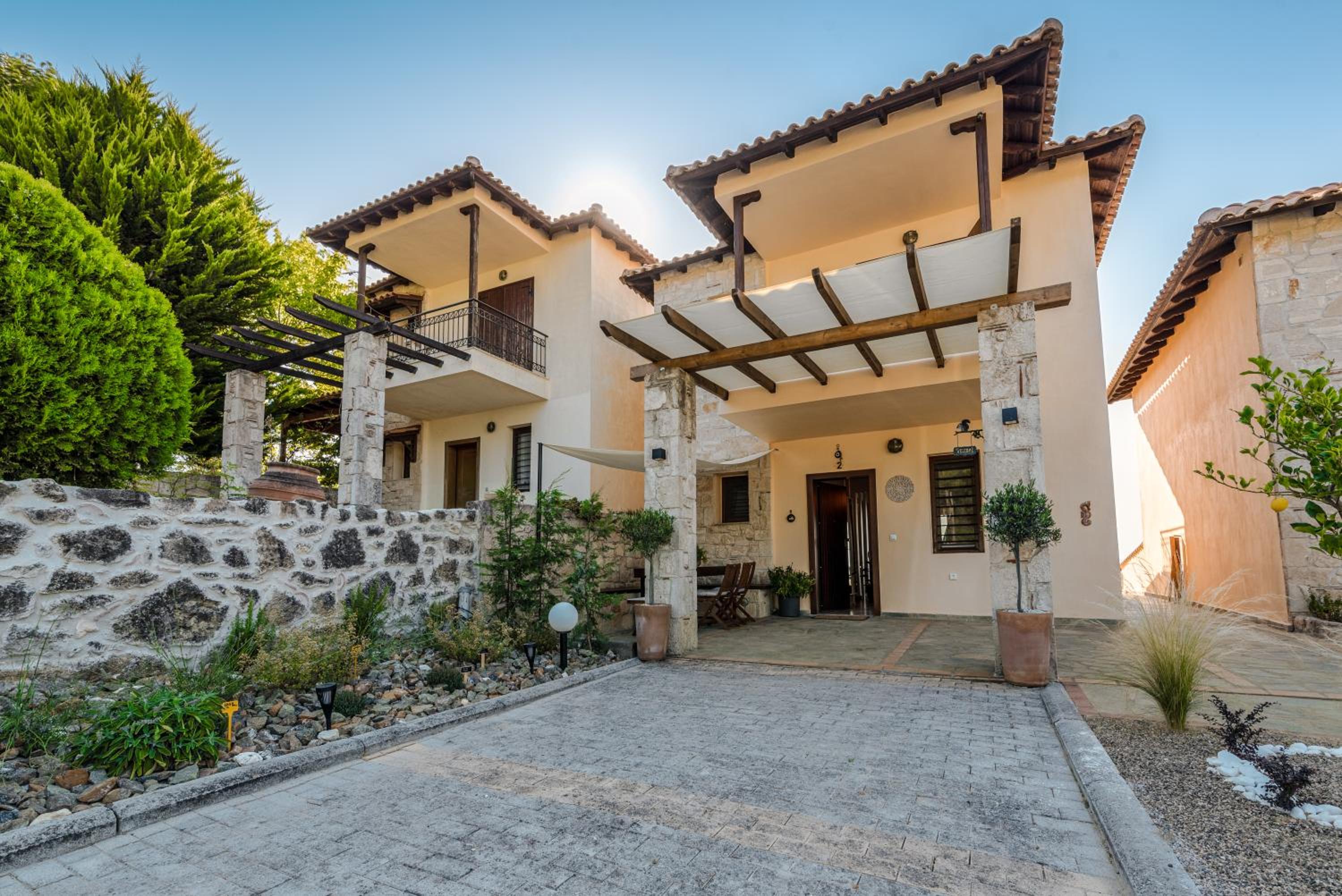 Lous House