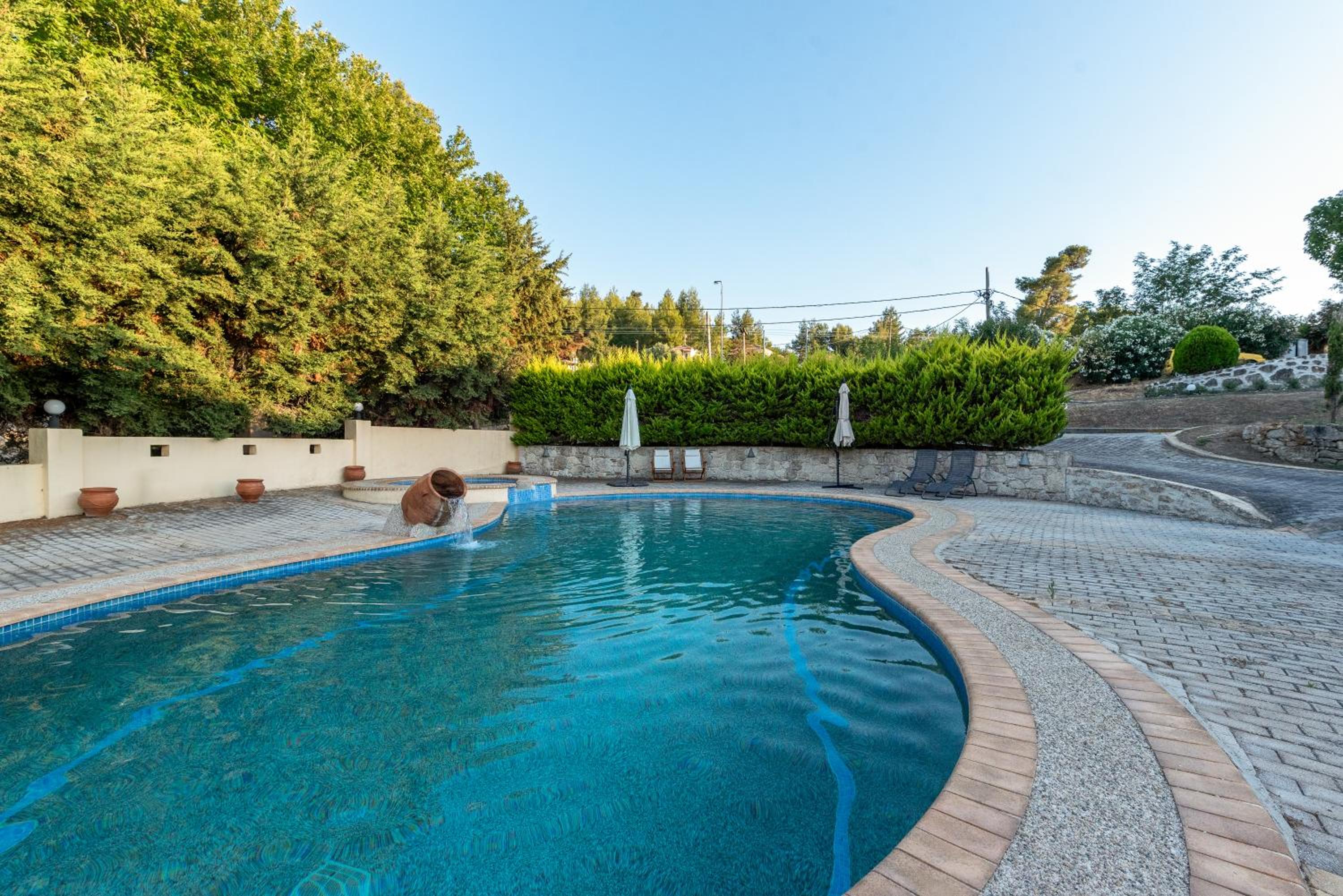 Lous House