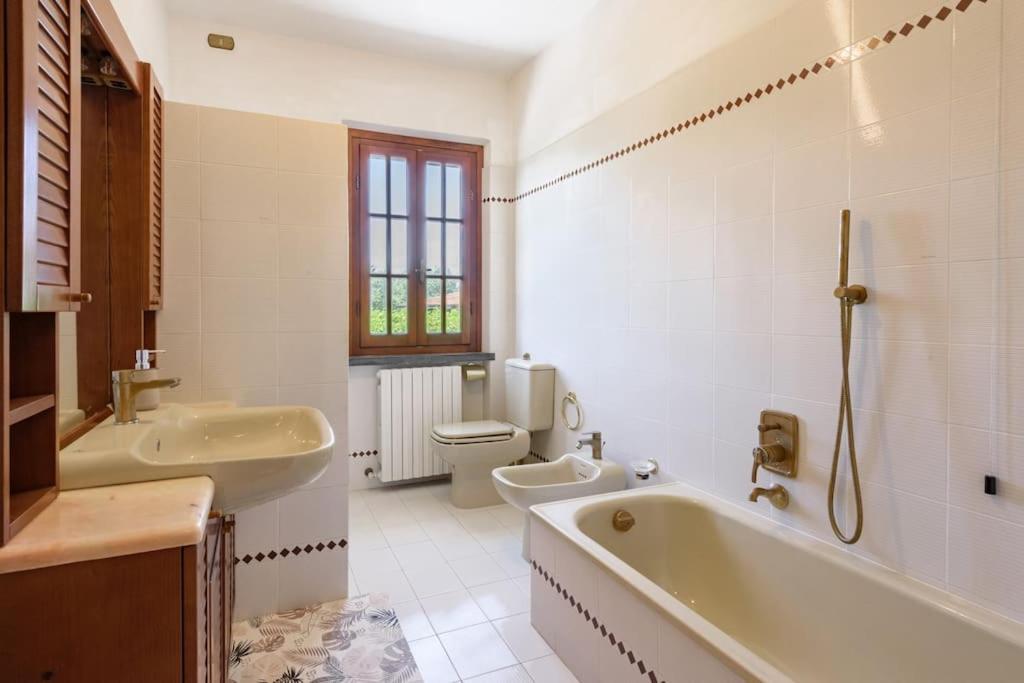 Country and Sea Villa with Jacuzzi & Garden view 5