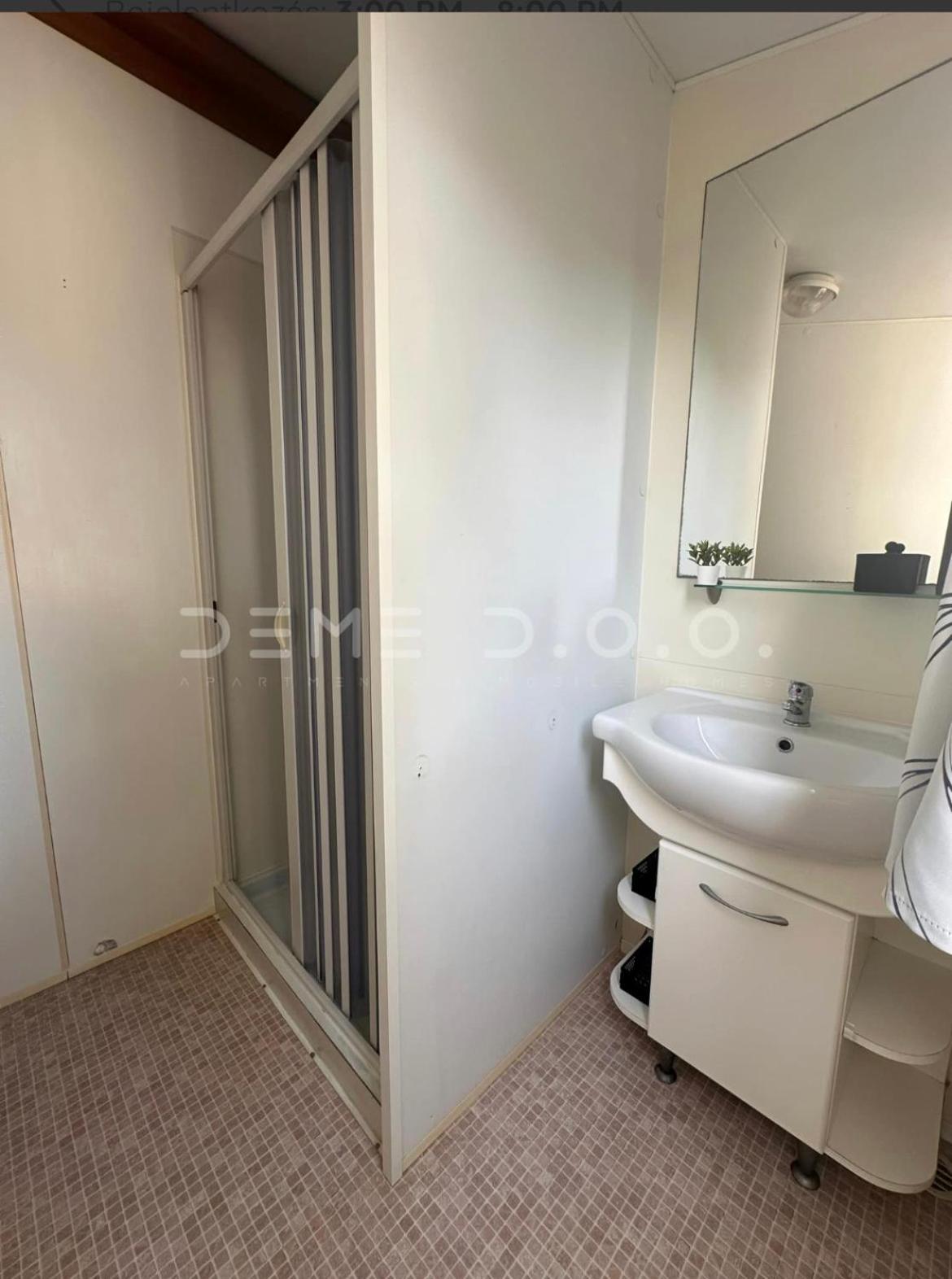 Gold House Apartments
