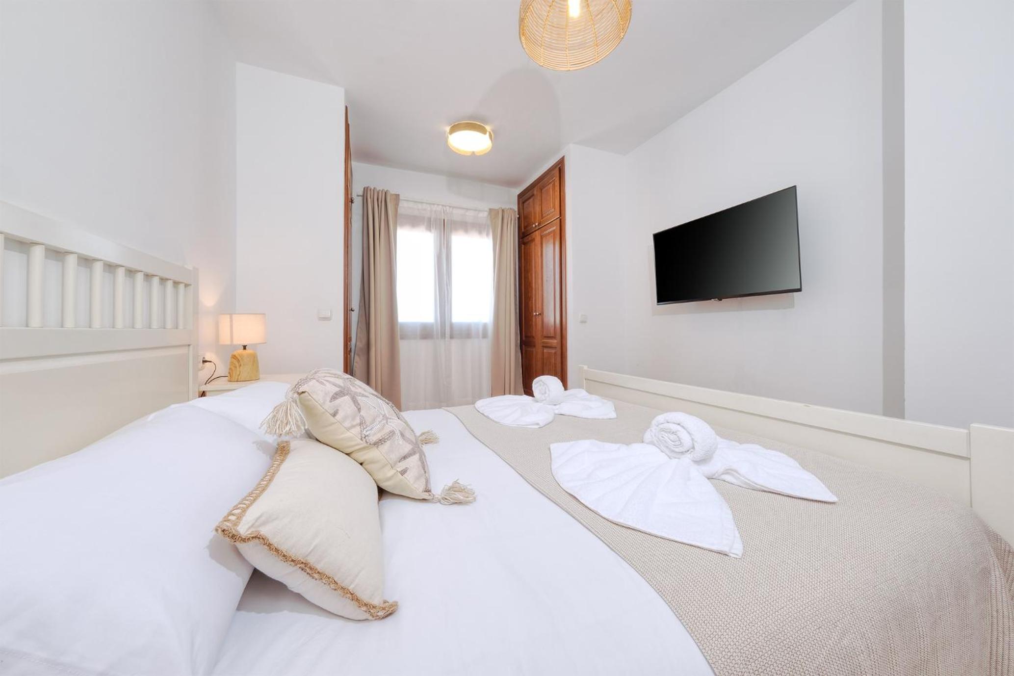 Lanzarote Paradise - Private Pool, Air-Con and BBQ By Lanzarote Vacation Homes