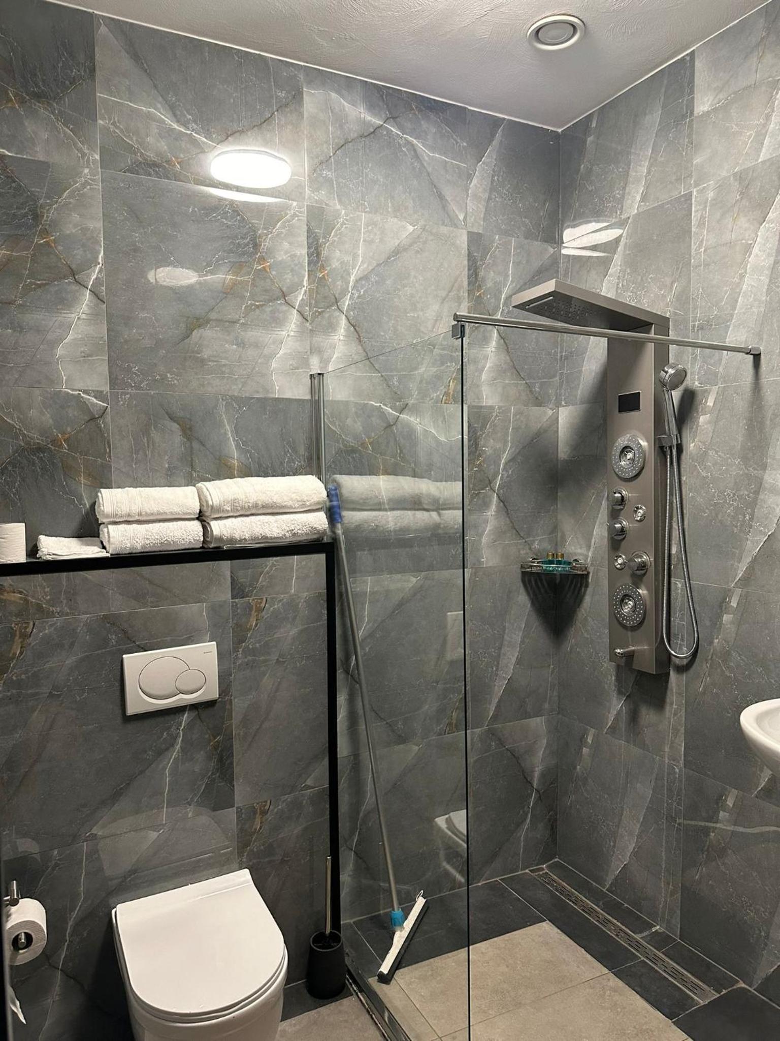 B&B Santorini
