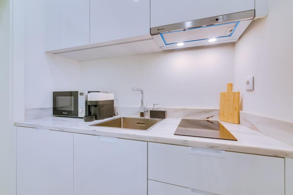Graceful Studio Apartment G18