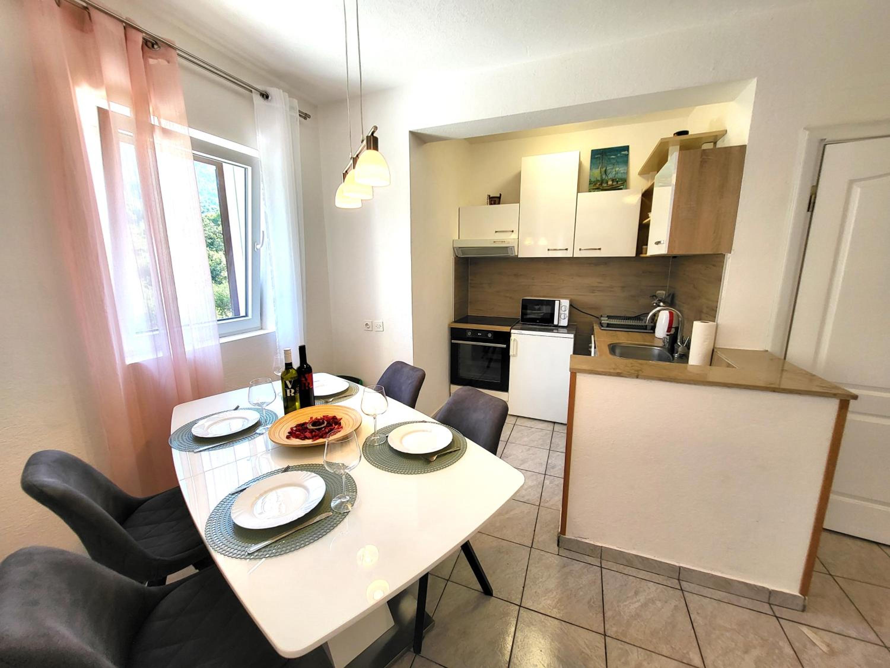 Apartments Pitve
