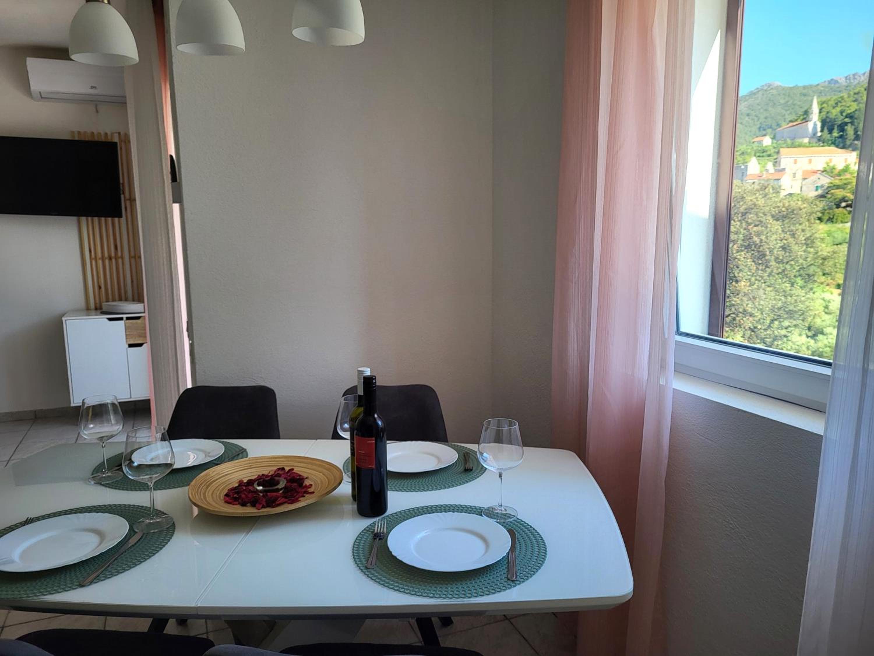Apartments Pitve