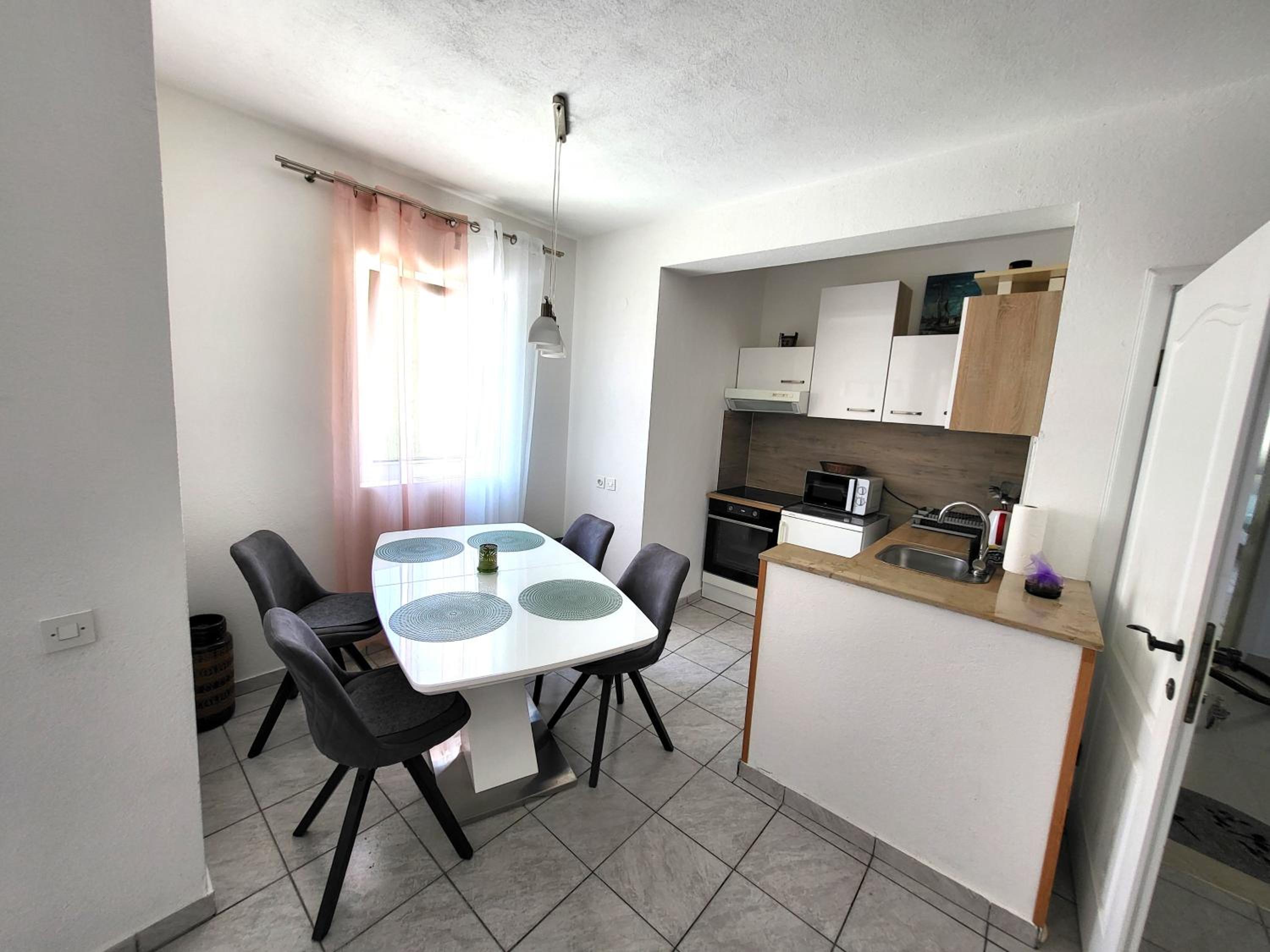 Apartments Pitve
