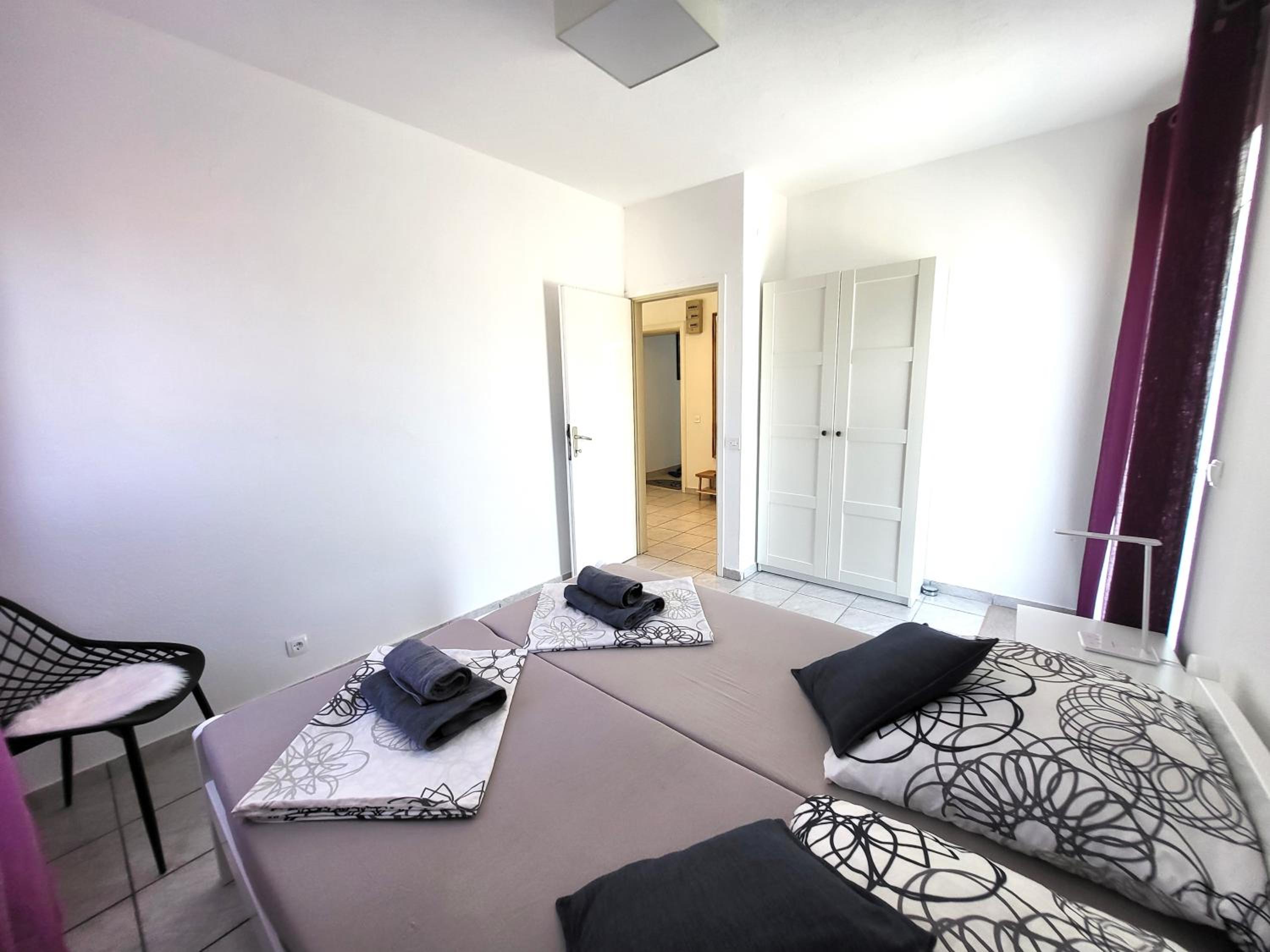 Apartments Pitve