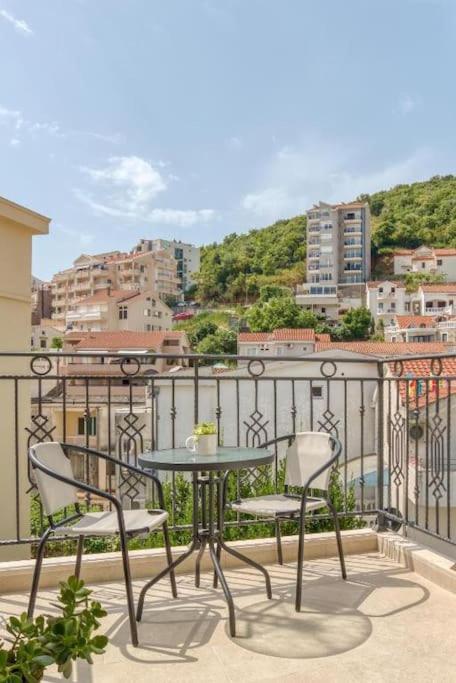 Magi-Family Rooftop Apartment Budva view 2