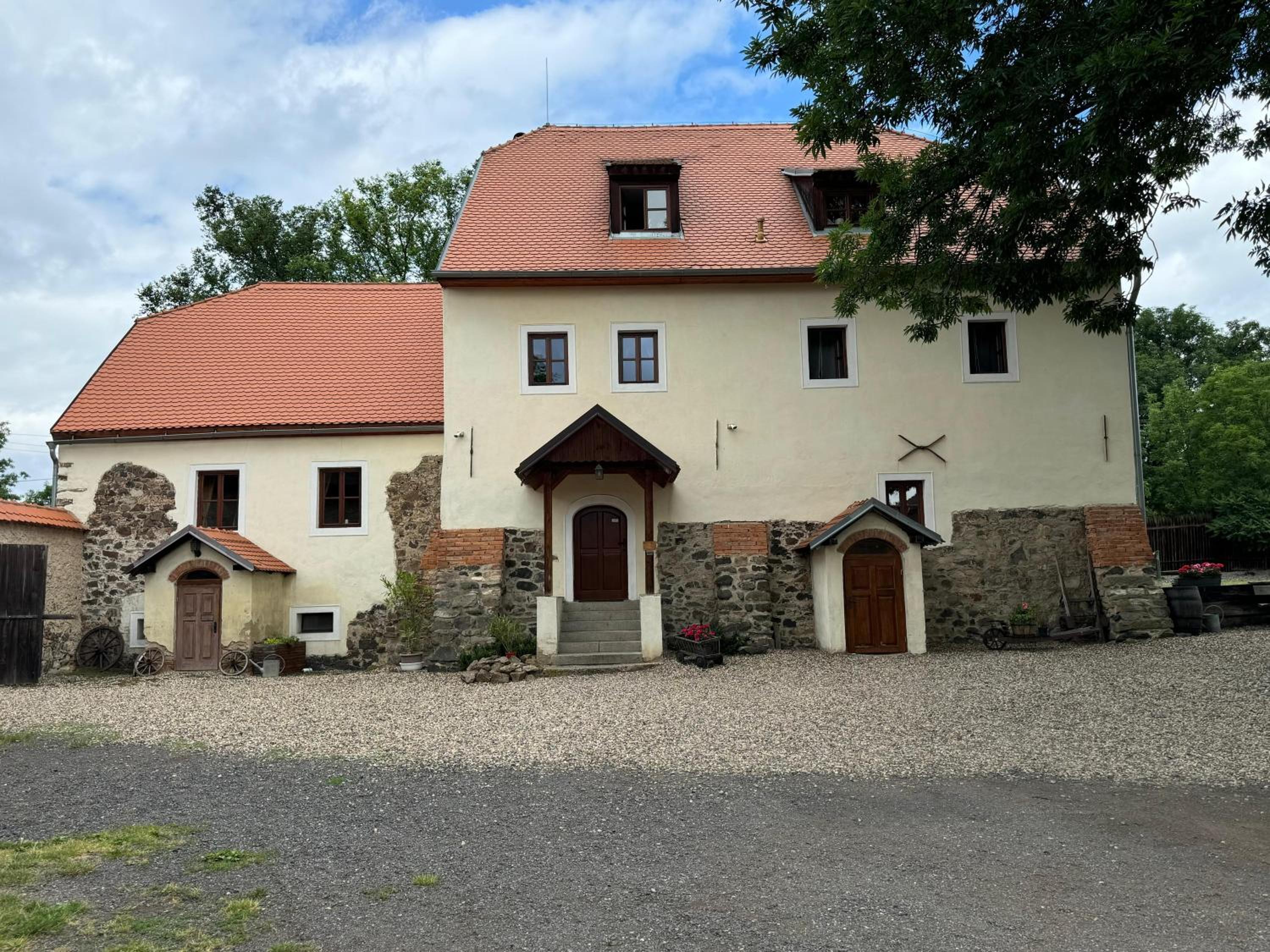 Penzion Tvrz