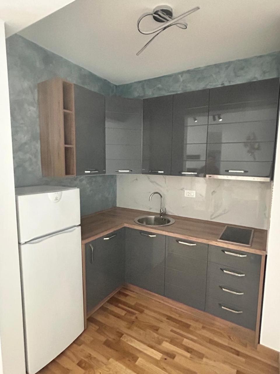 New apartment in Becici view 3