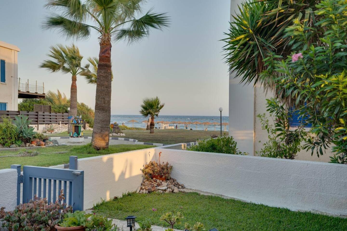 Ammos Villa 20 Side Seaview