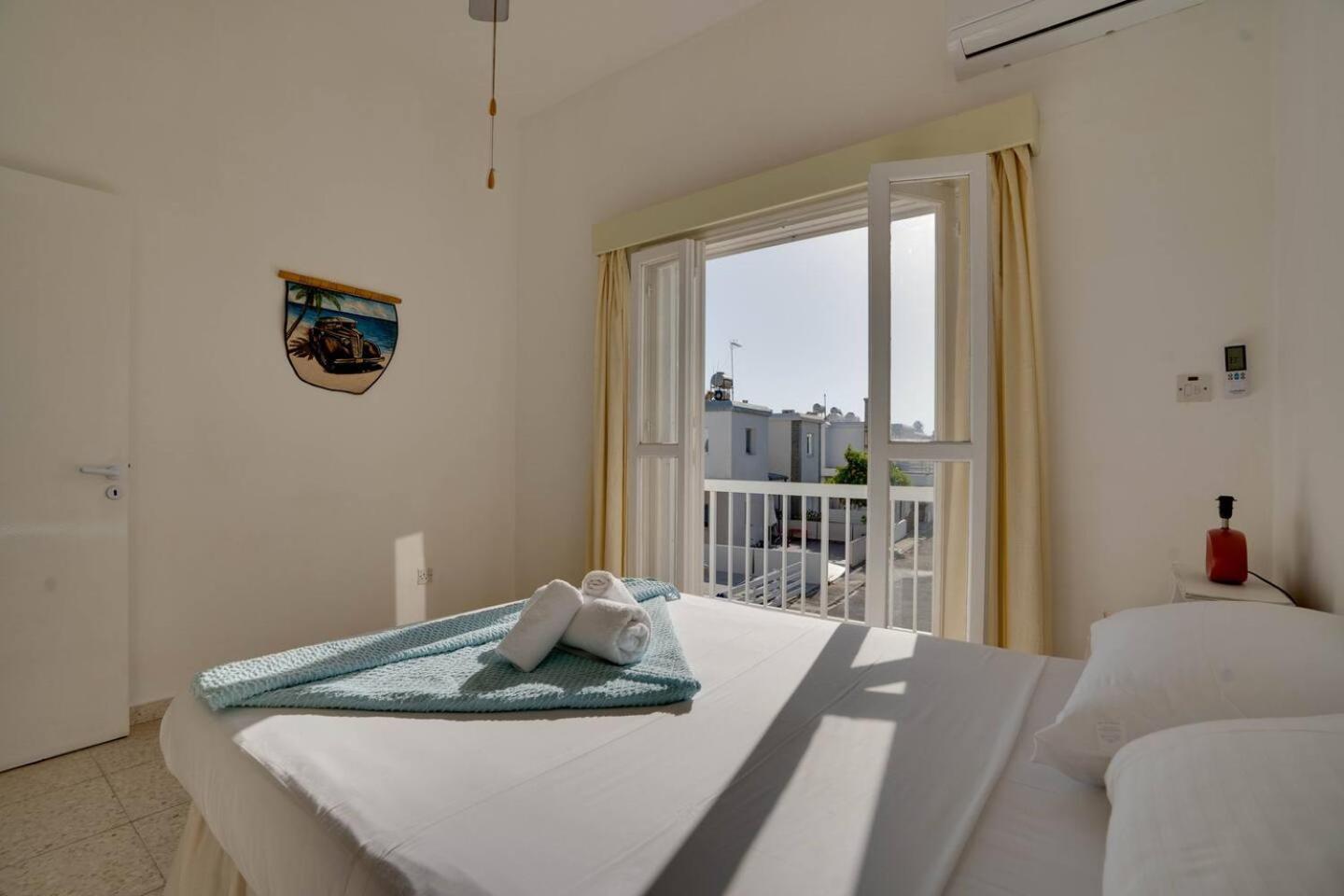 Ammos Villa 20 Side Seaview