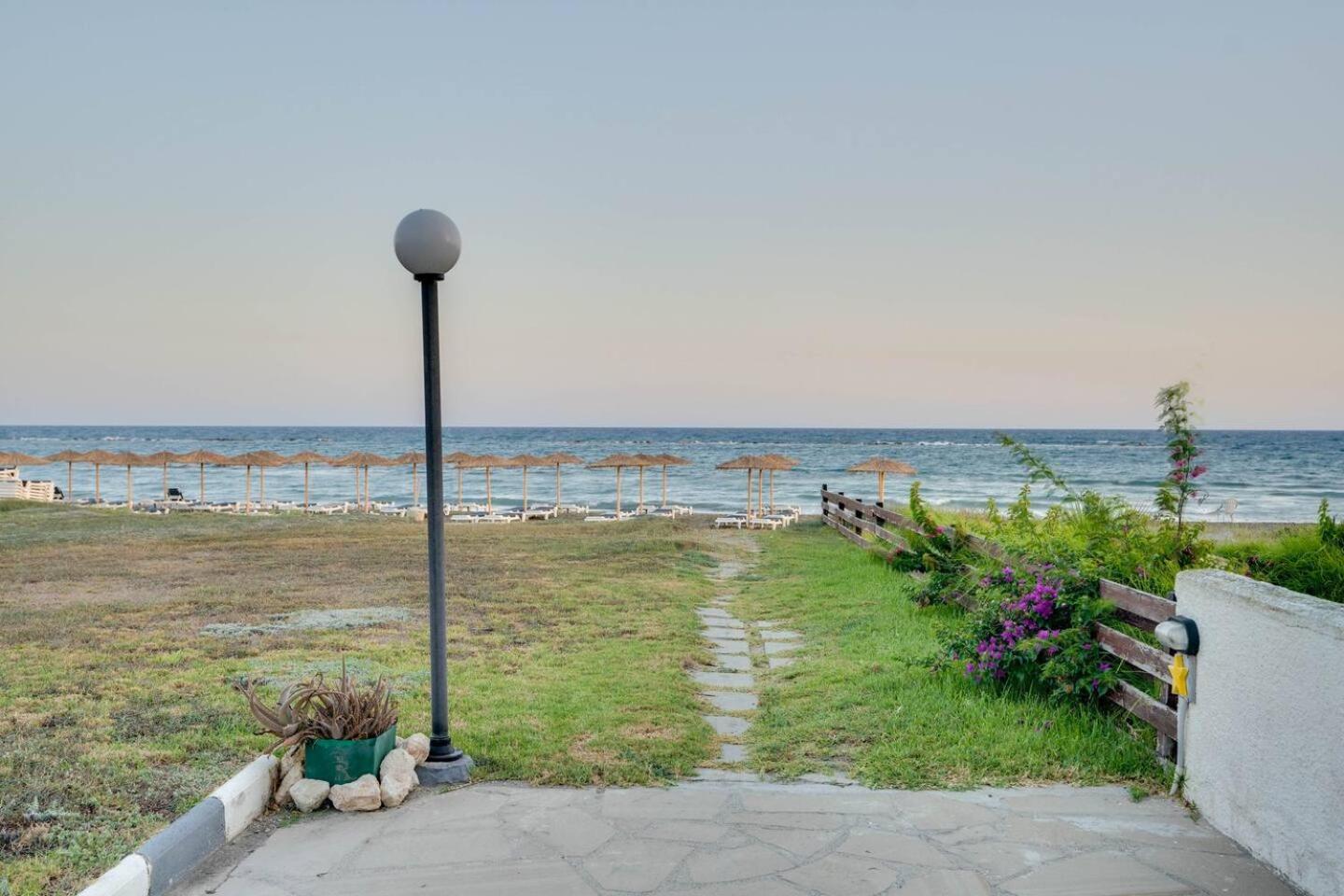 Ammos Villa 20 Side Seaview