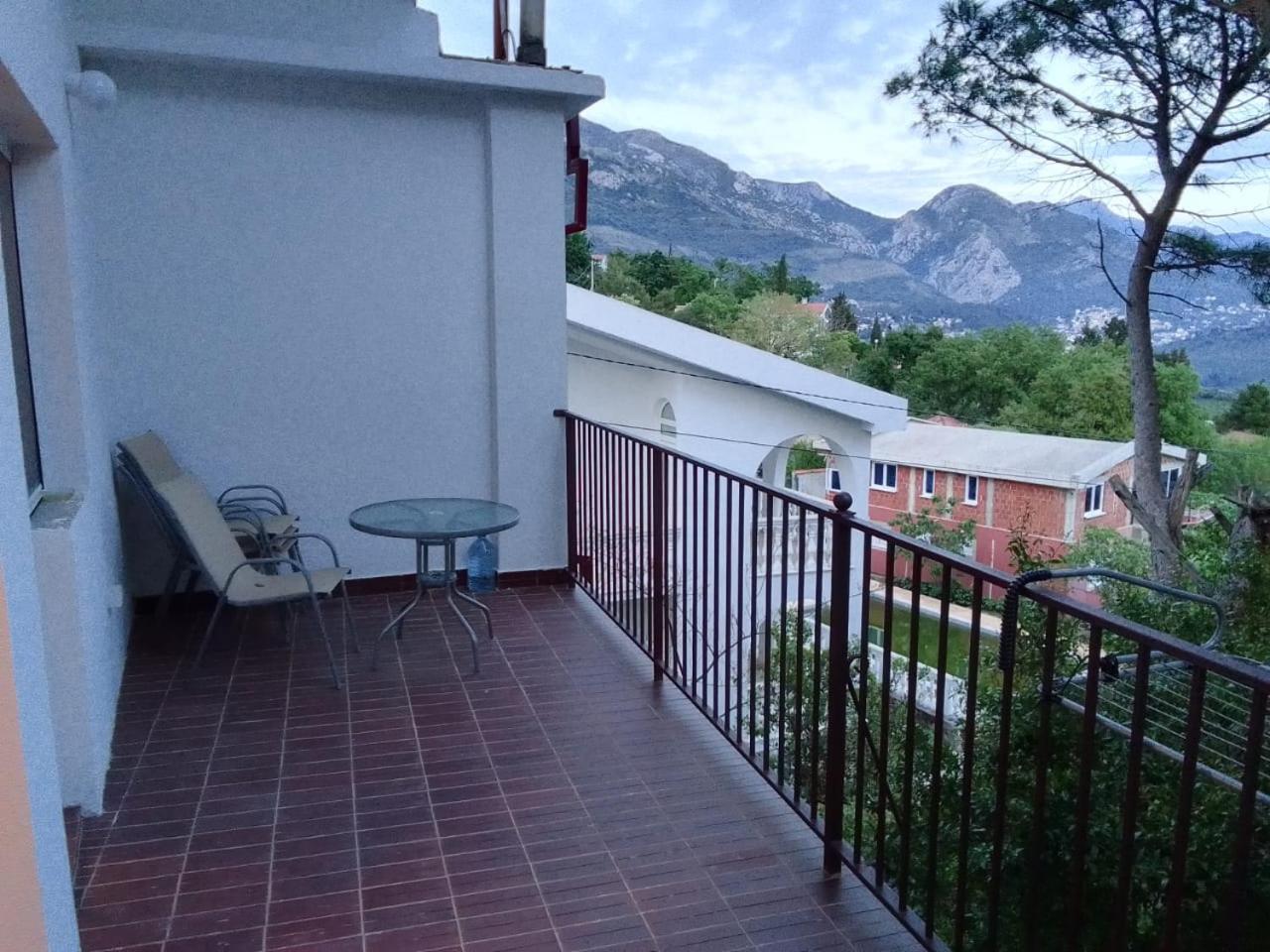 house by the sea photo 5