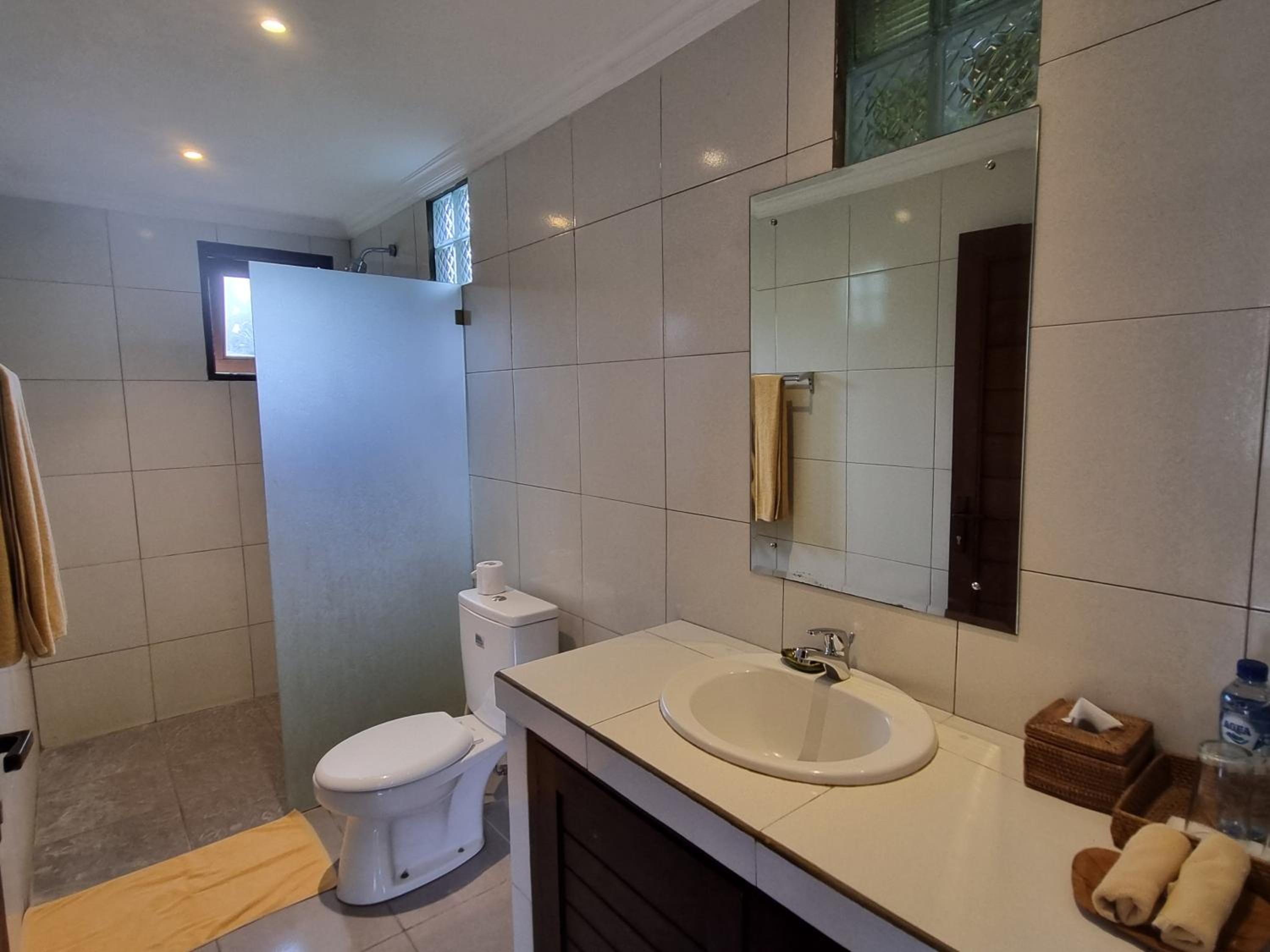 Nyoman Sandi Guest House