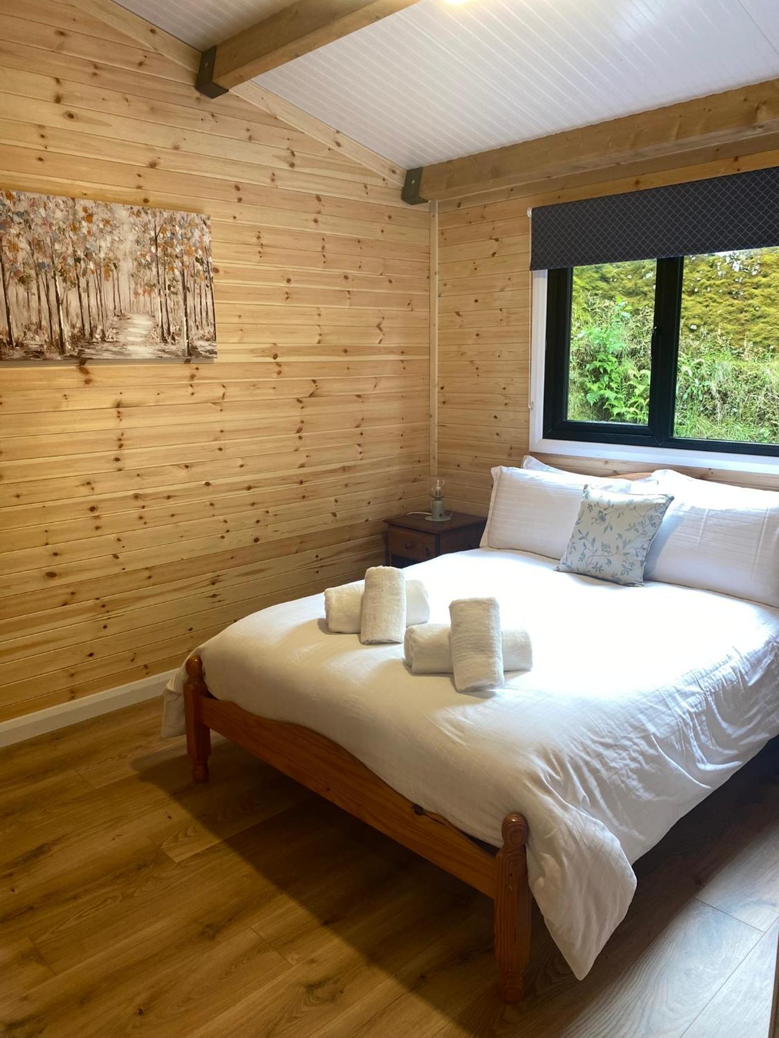 Rosies Cabin Maum view 2