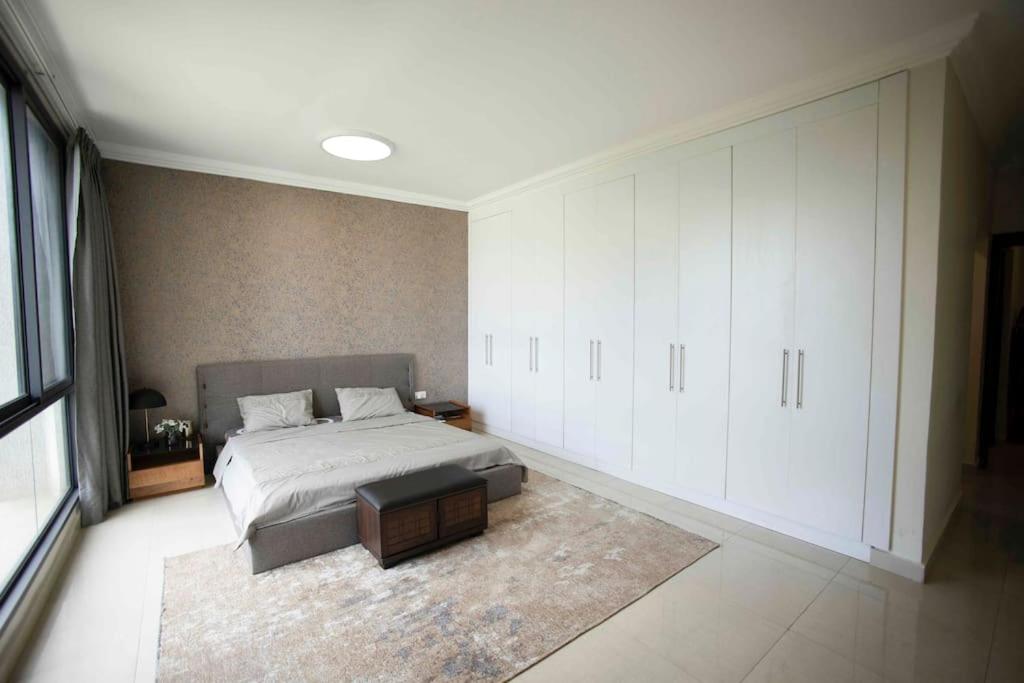 3 bedroom luxury Apartment