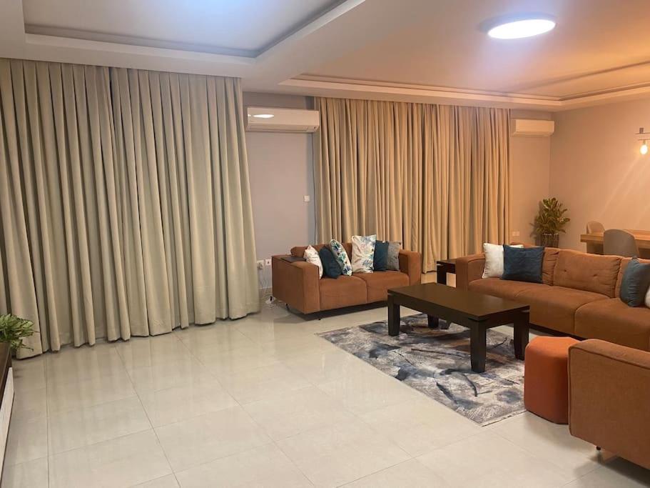 3 bedroom luxury Apartment