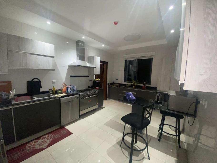 3 bedroom luxury Apartment
