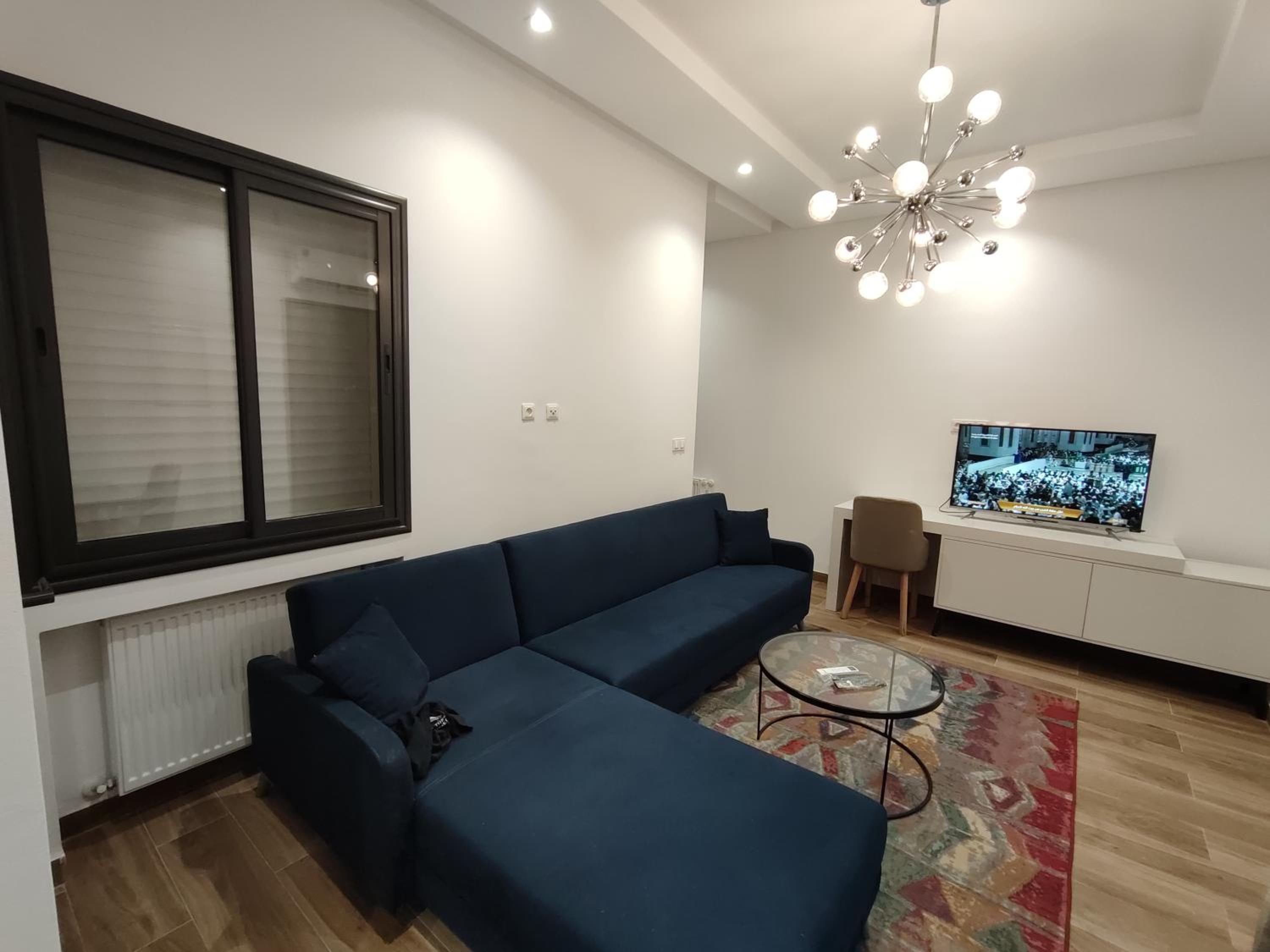 Coquet appartement avec piscine à 10min de l'aéroport Tunis - family only view 3