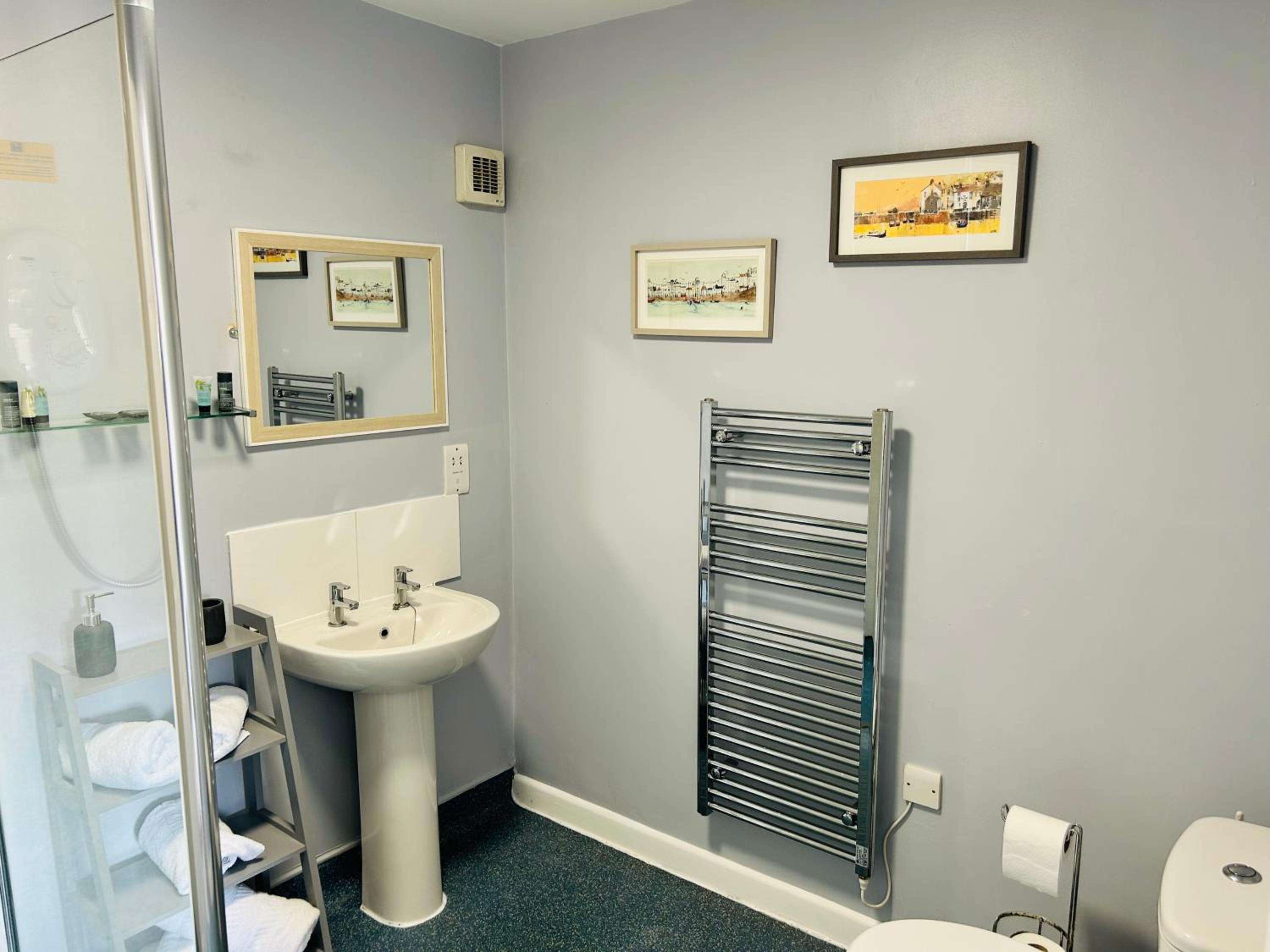 The Angel Inn Pub-Dine & Stay Misson