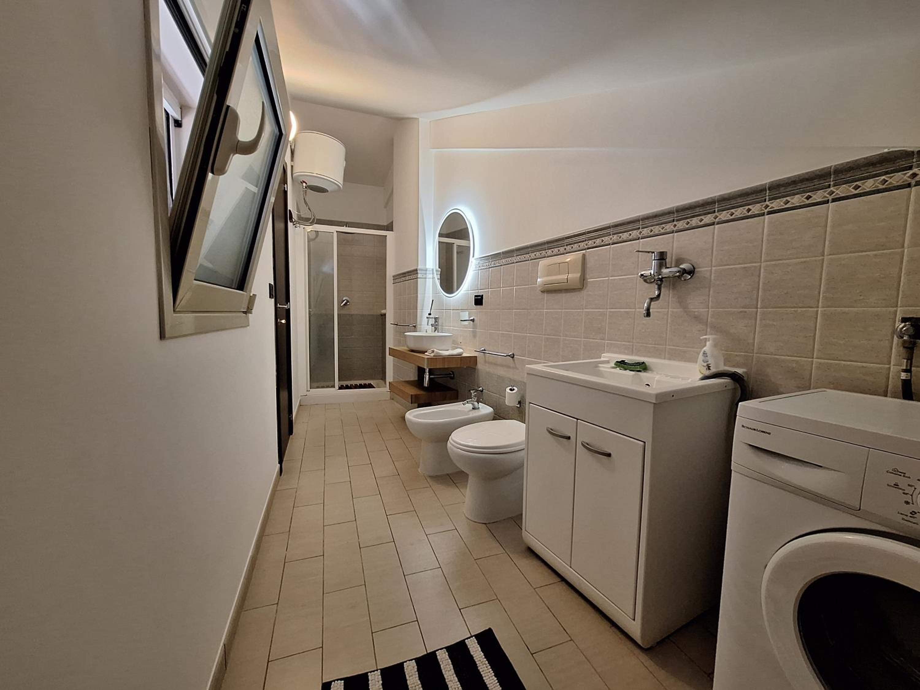Esperienza Luxury fronte mare con piscina view 3