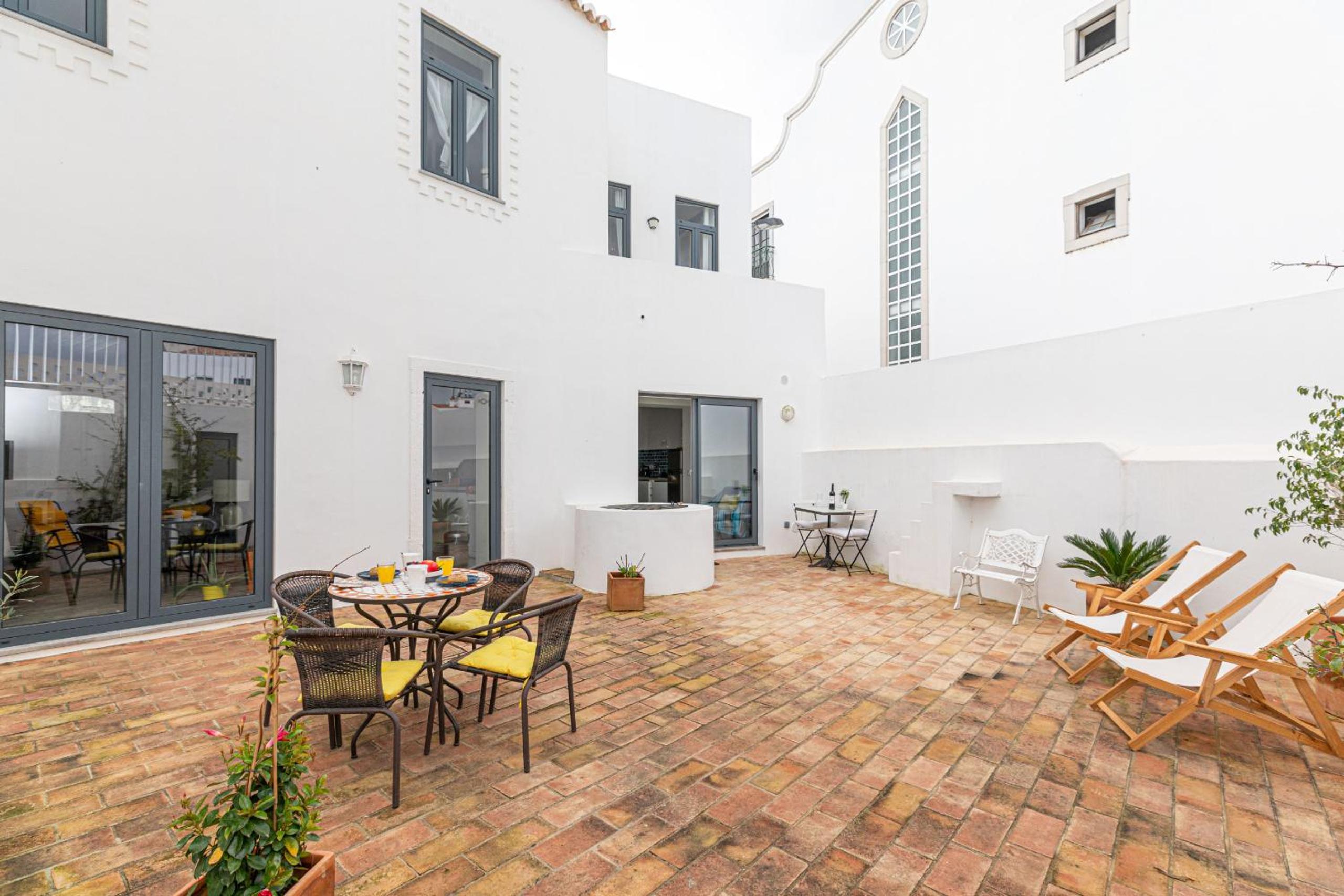 Casa Laurence-cozy 1 Bed House W Outside Terrace