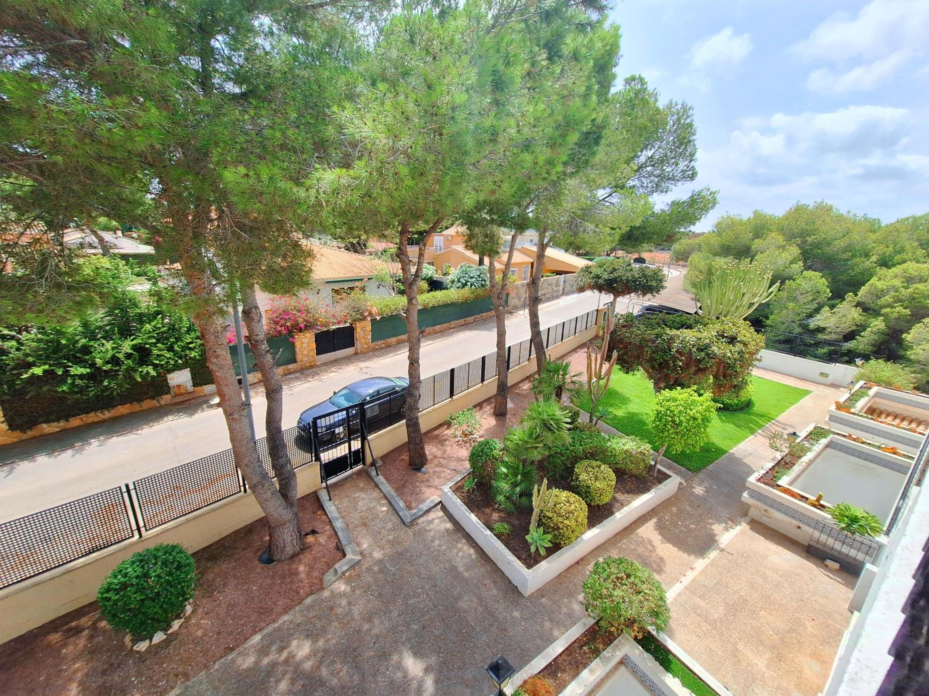 Vitamin SEA apt close to Campoamor beach