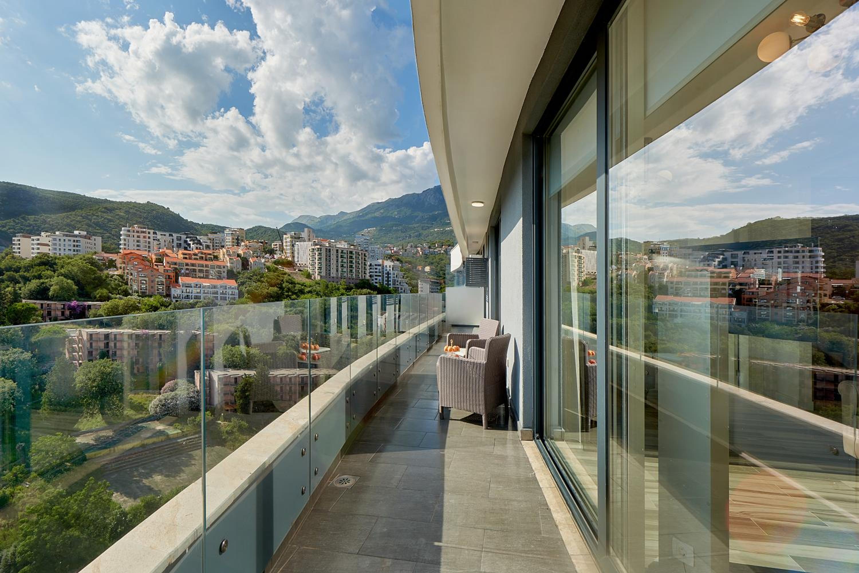 Skyline resort