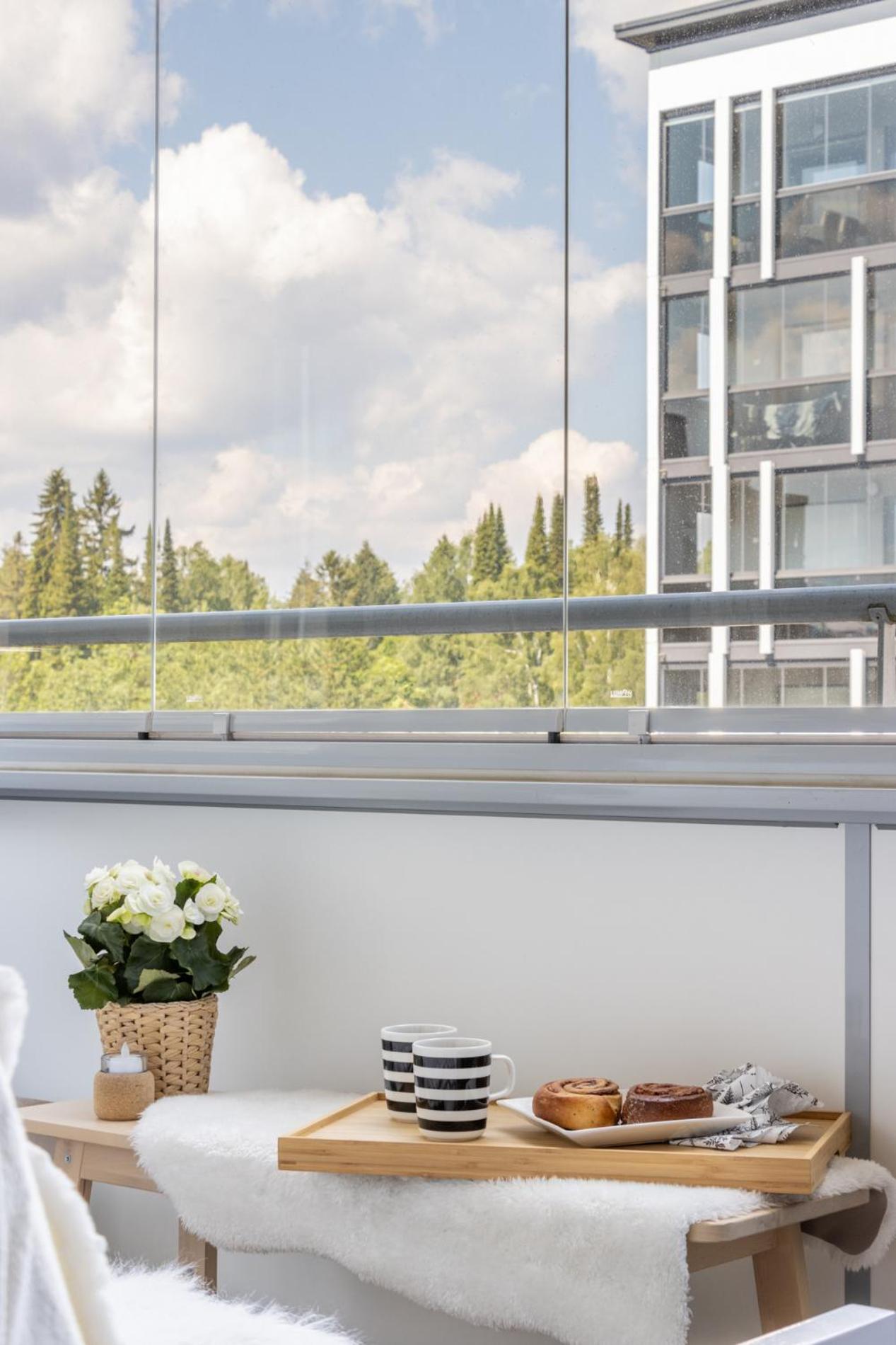 Modern apartment with sauna and free parking view 2
