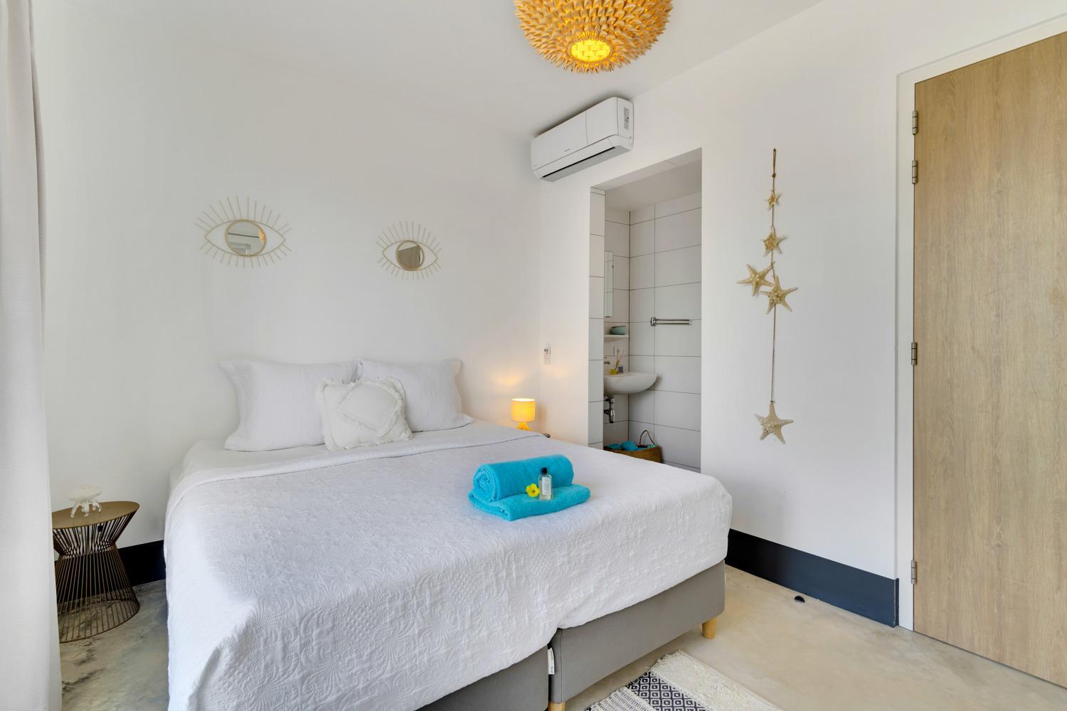 Kas Azul - New water front villa with private pool