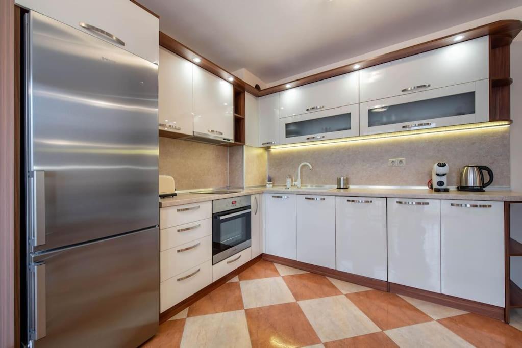 Belleville Apartment