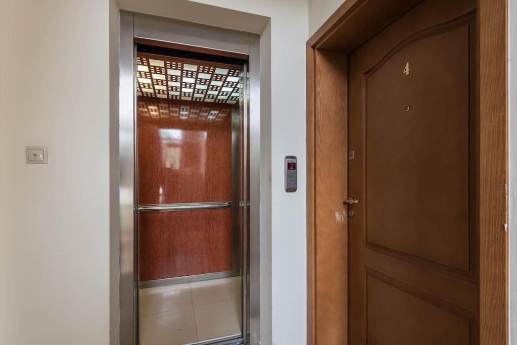 Belleville Apartment