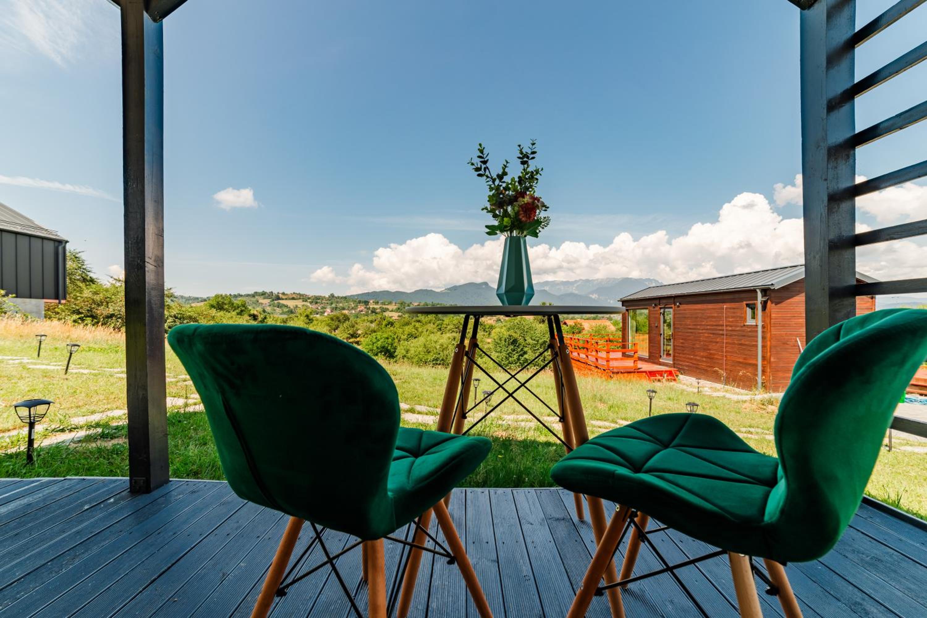 10 Min to Bran Castle Luxury Cabins