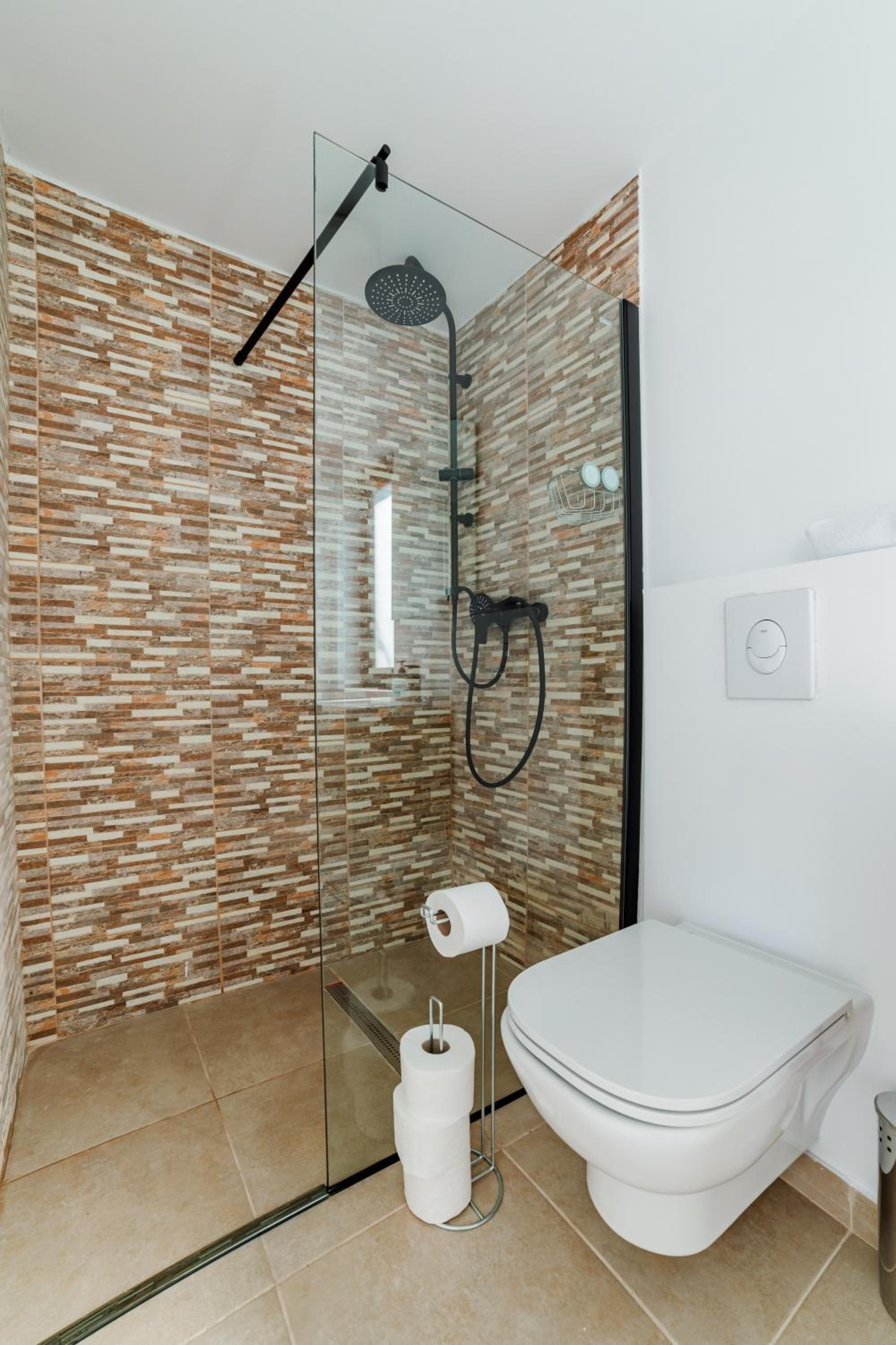 10 Min to Bran Castle Luxury Cabins