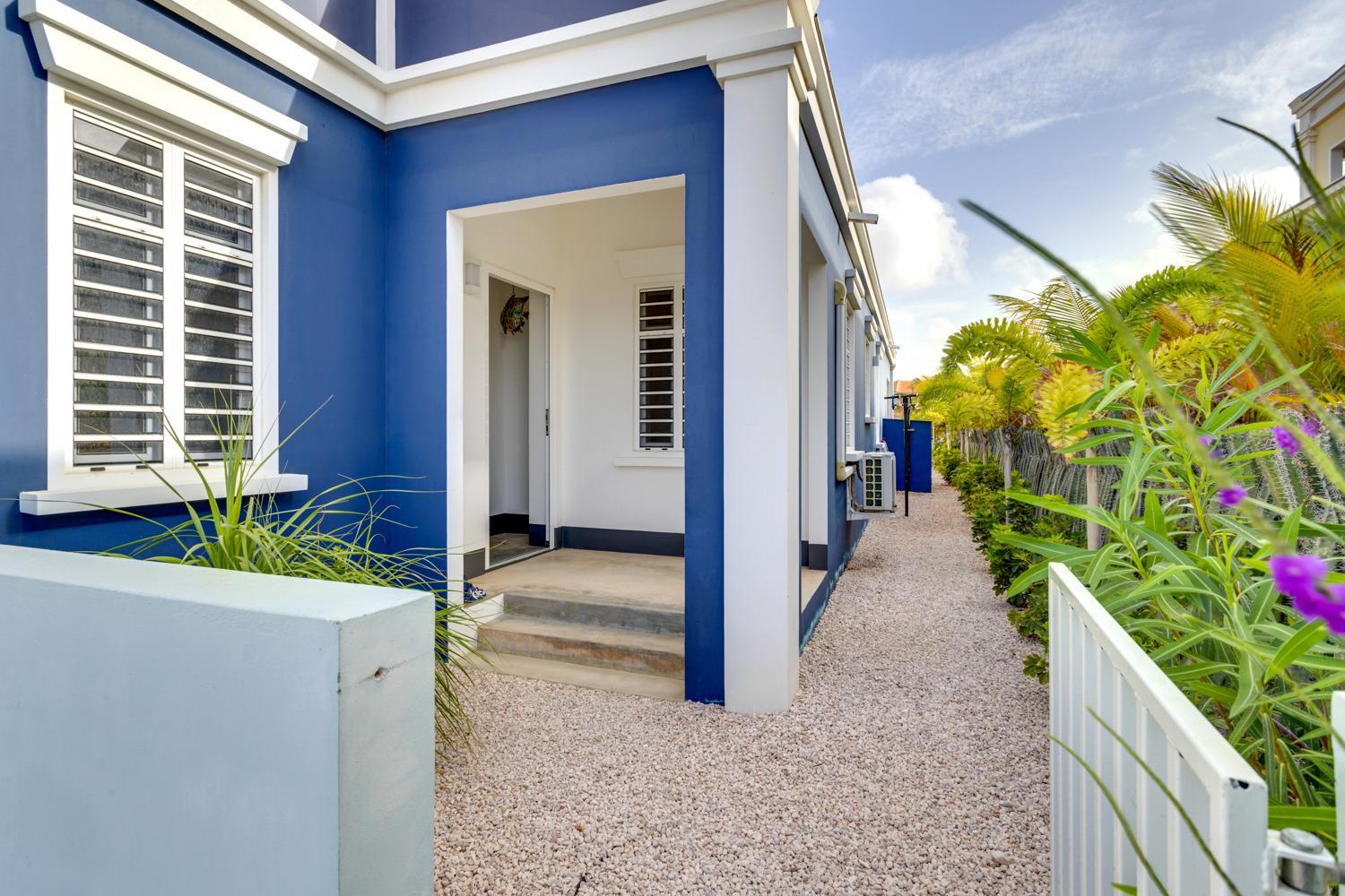 Kas Azul - New water front villa with private pool