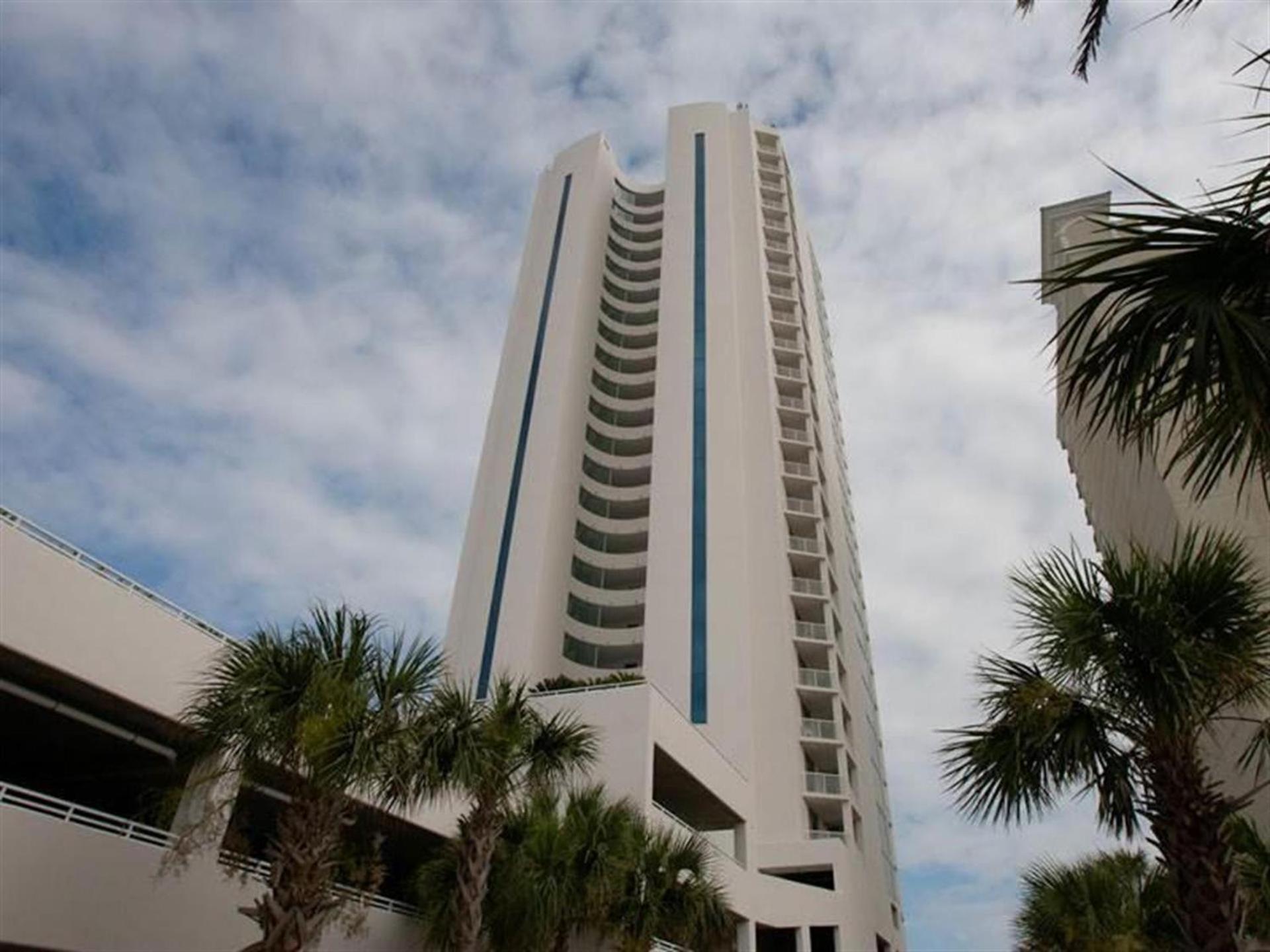 Hotel Island Tower 1502 by Liquid Life - Image 1