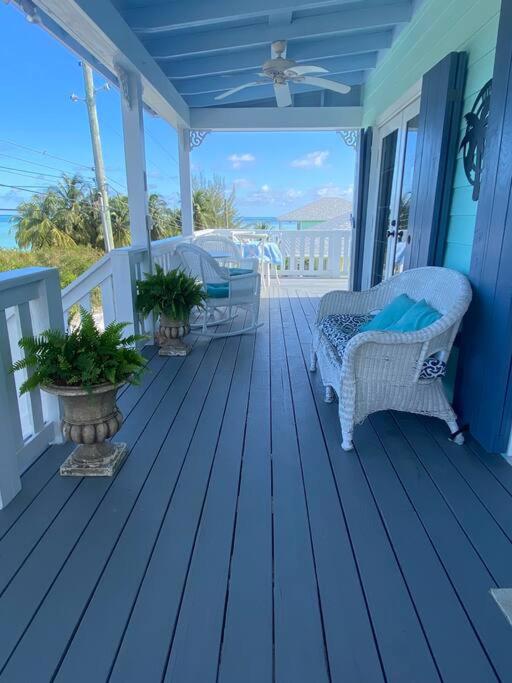 Island Vibe By the Sea