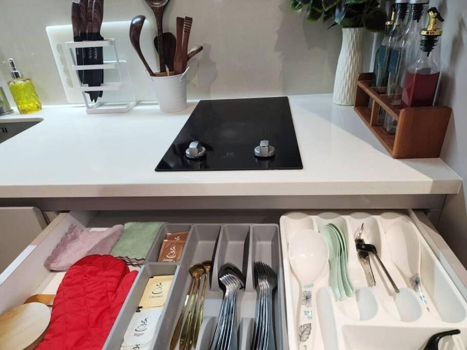 Luxury DoubleTree Hill10 Residence at i-City , free parking H2901 photo 6
