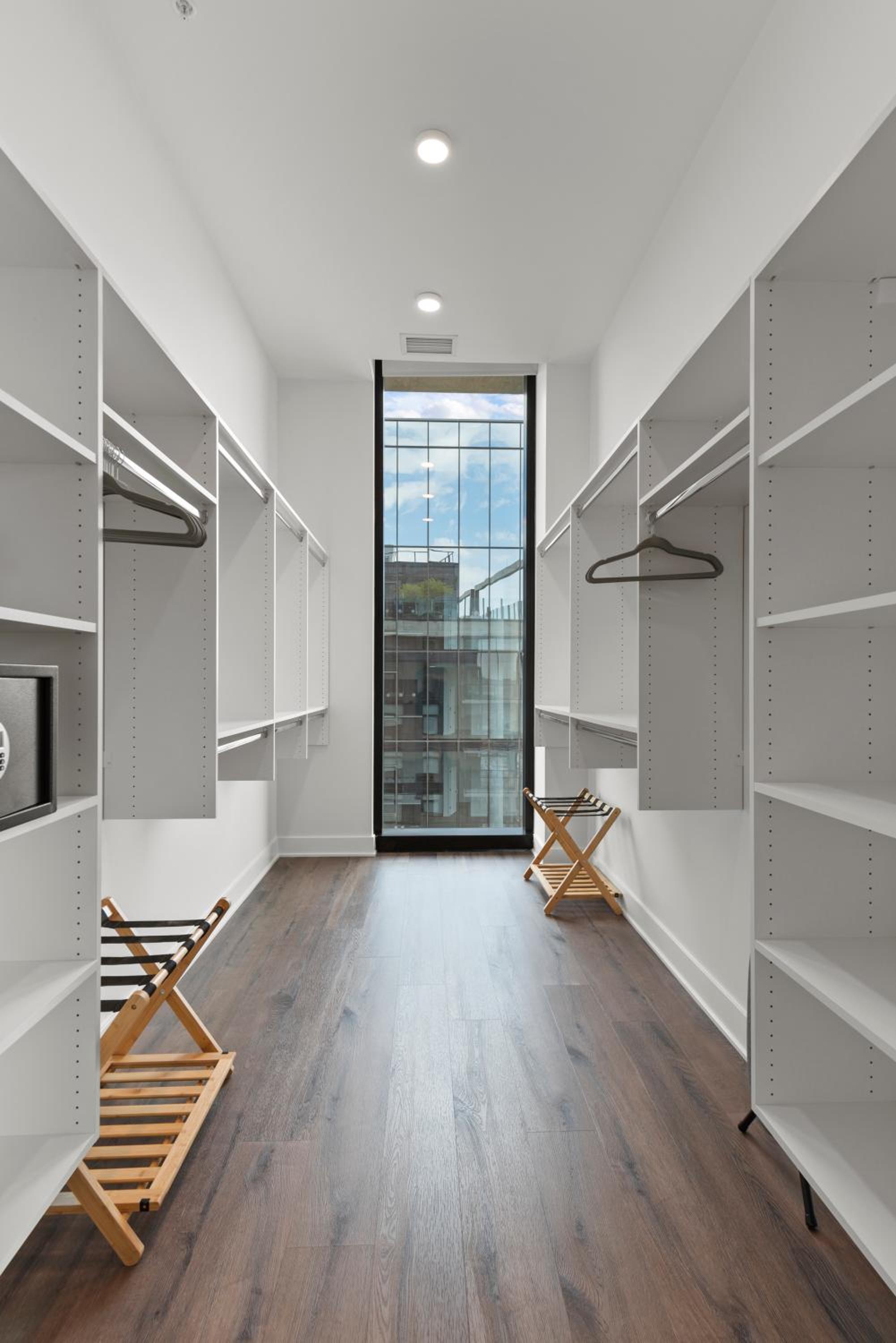 Avra Stylish Apartments Prime West Loop Location Near Union Park