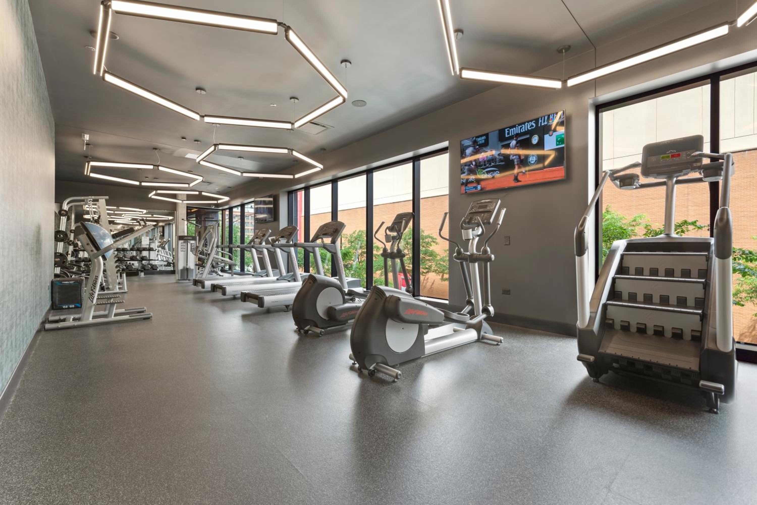 Avra Stylish Apartments Prime West Loop Location Near Union Park
