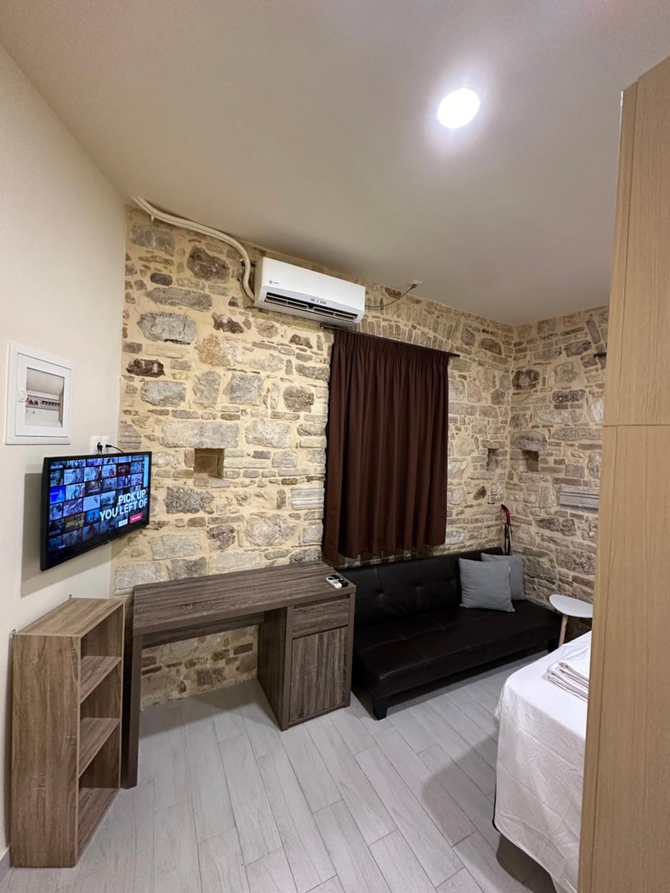 Q Apartments in Corfu Town