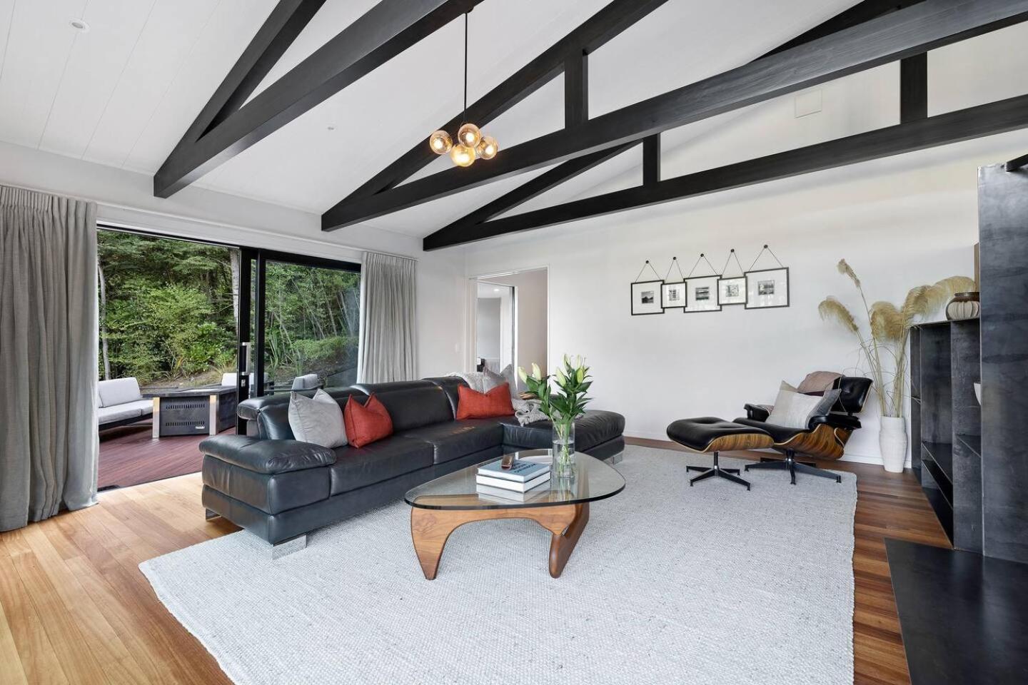 Serene Mountain Oasis Hideaway