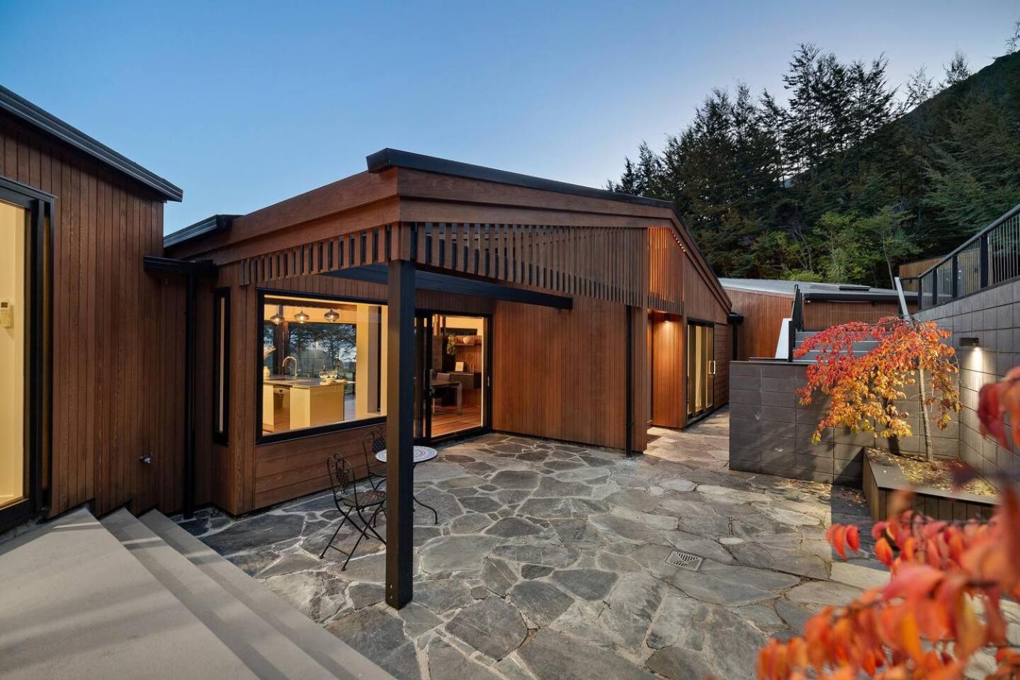Serene Mountain Oasis Hideaway