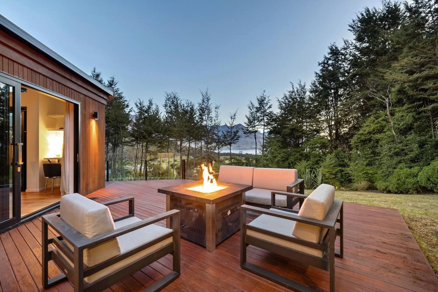 Serene Mountain Oasis Hideaway